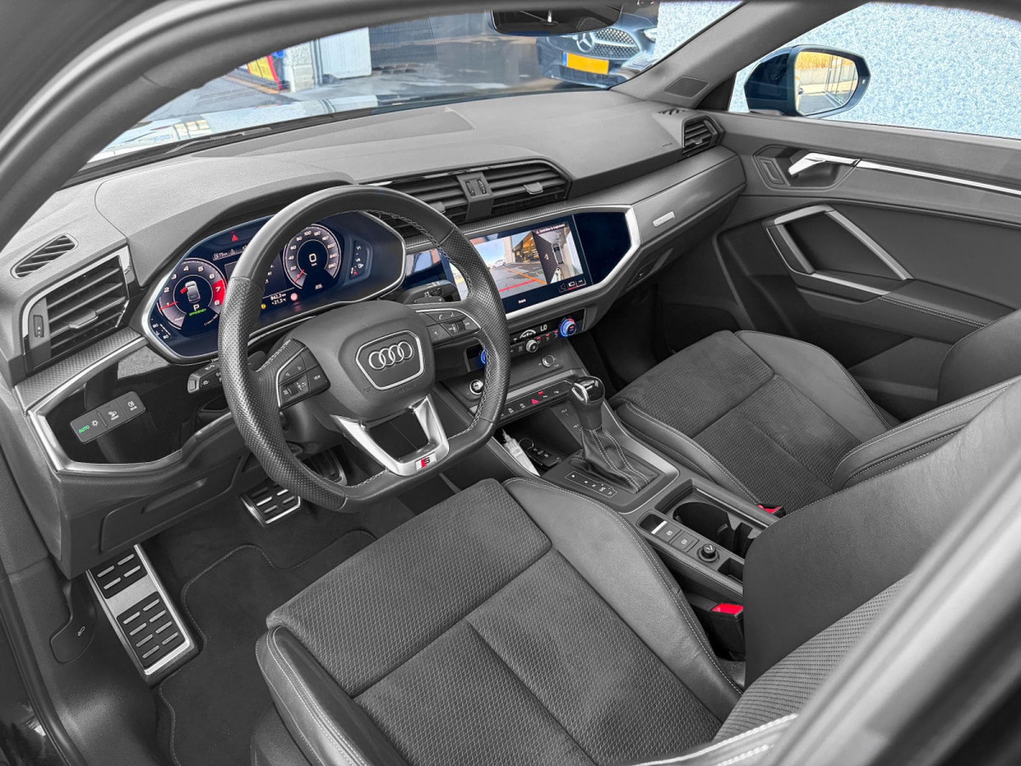 Audi Q3 Q3 Sportback 35 TFSI S line/Pano/19/360°/ (2021) - Photo 2