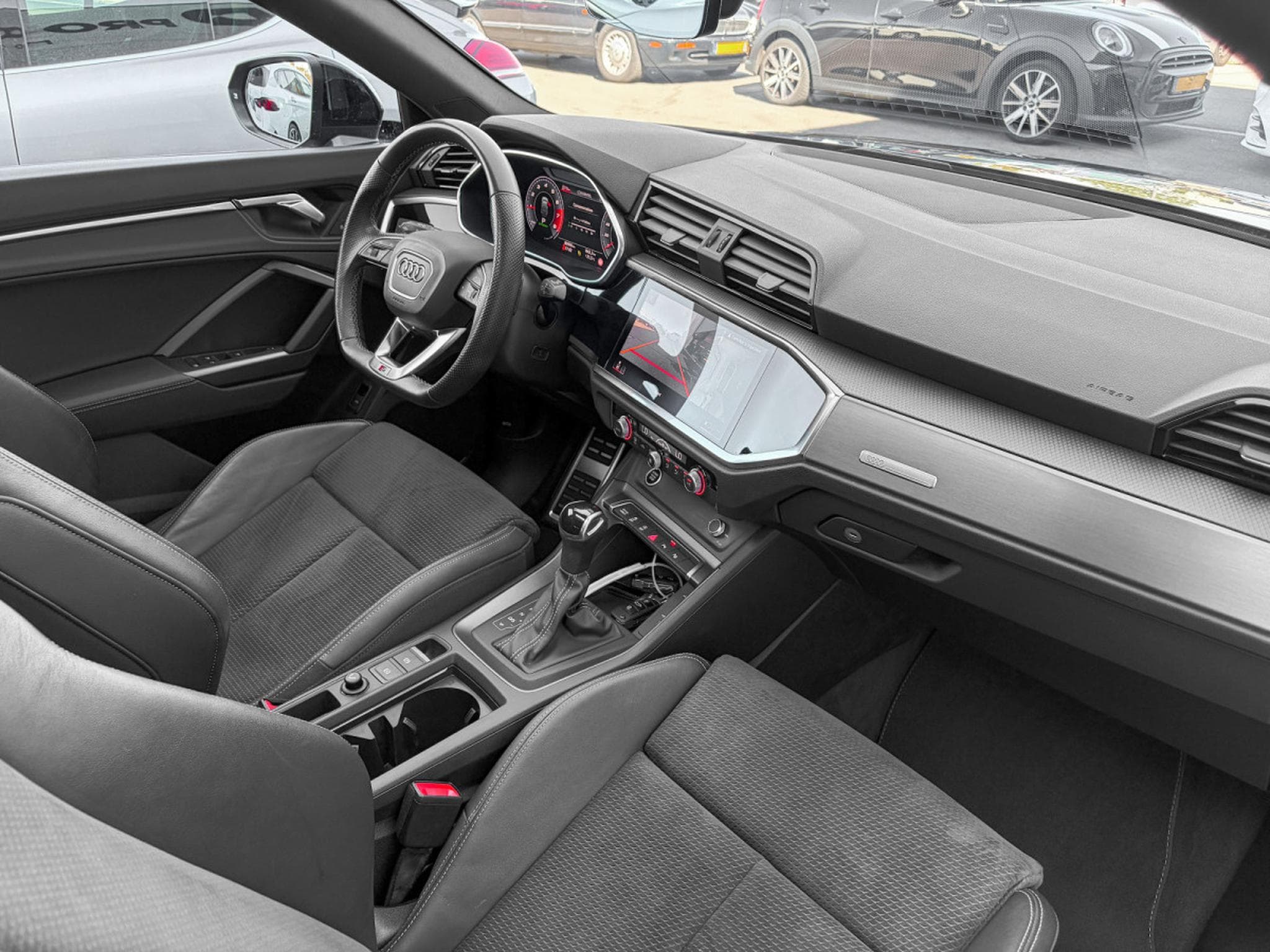 Audi Q3 Q3 Sportback 35 TFSI S line/Pano/19/360°/ (2021) - Photo 21