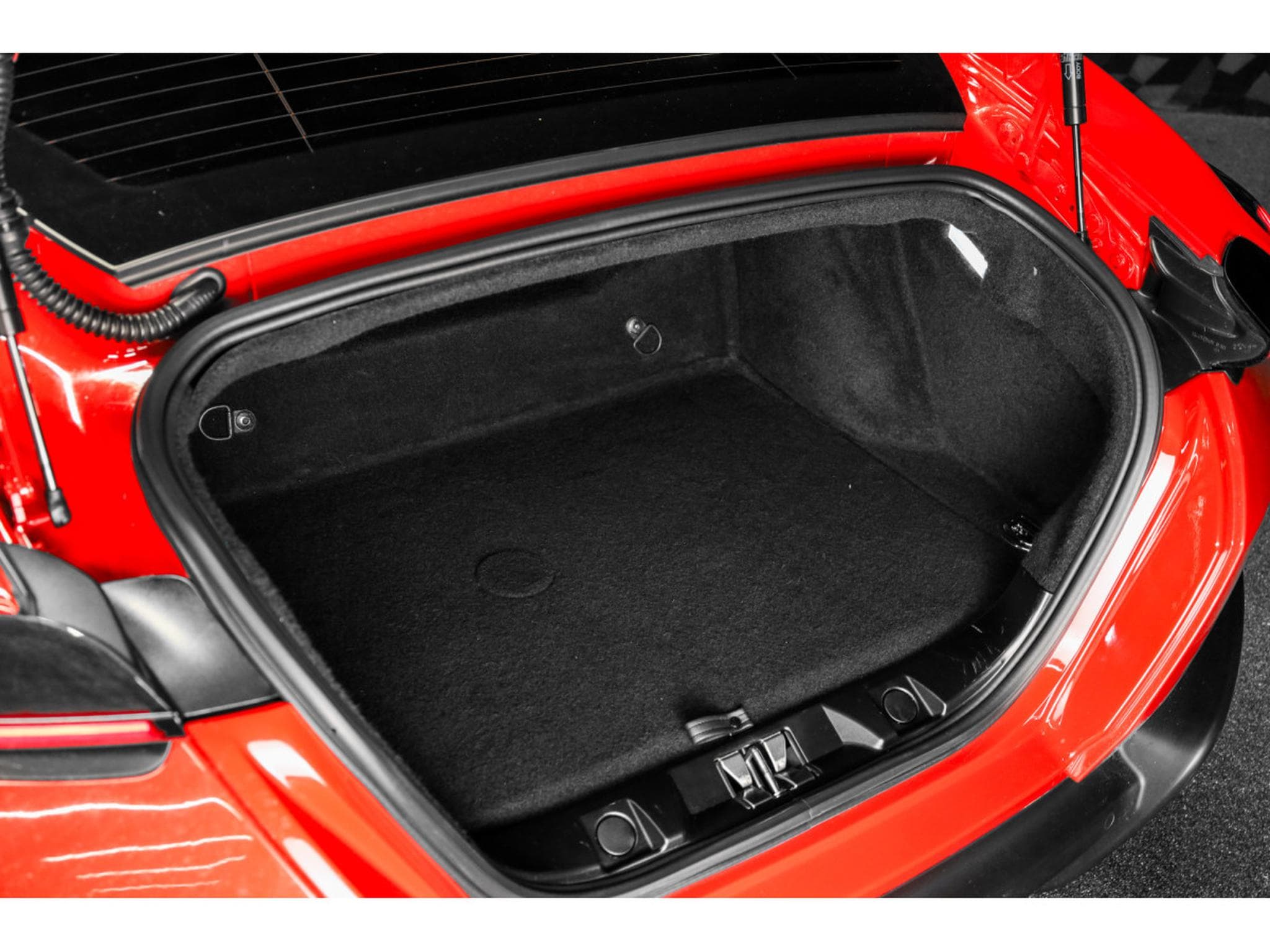 Ferrari Roma V8 - ROSSO CORSA (2022) - Photo 22