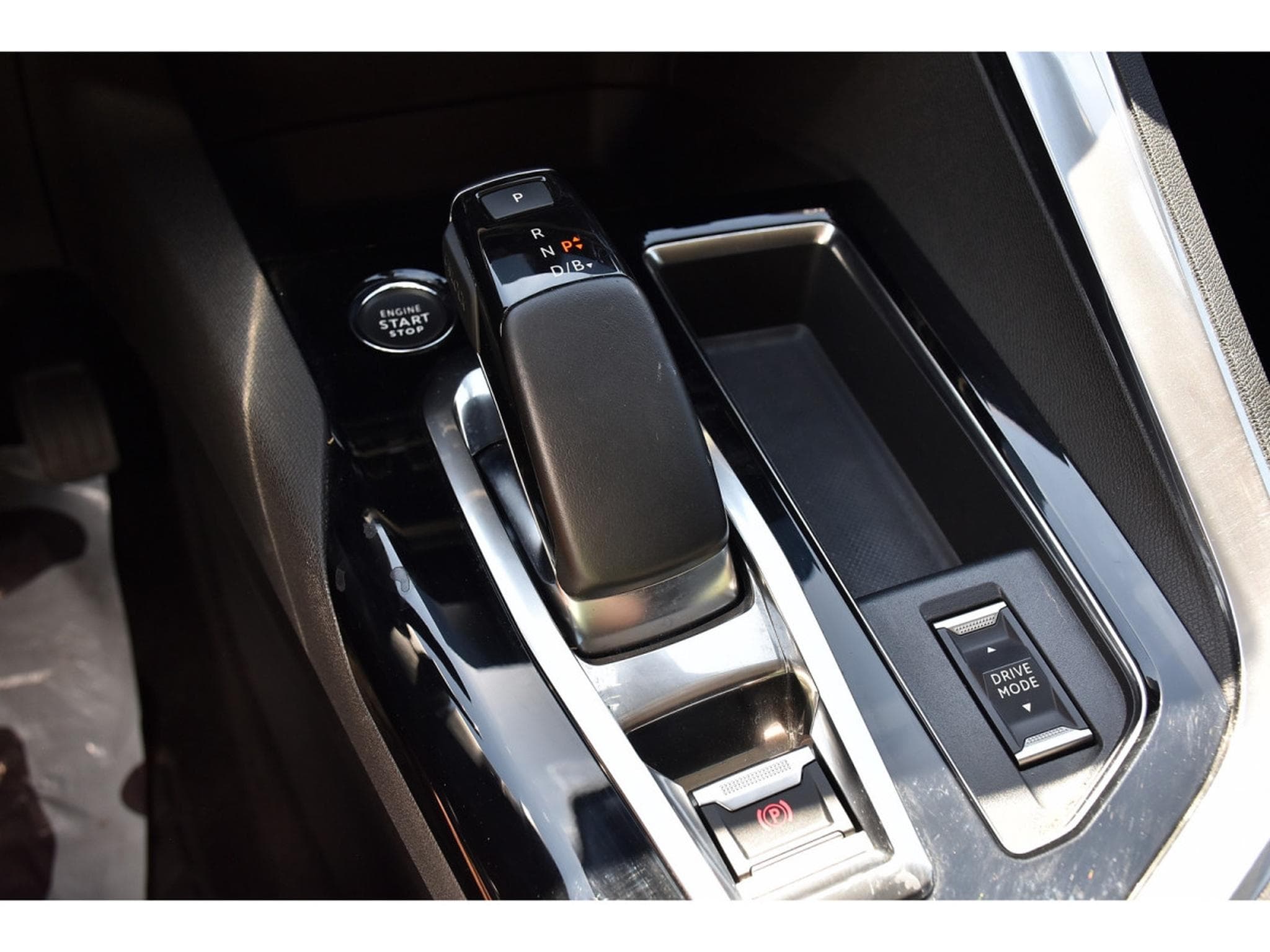 Peugeot 3008 1.6 Hybrid PHEV 224 Allure e-EAT8 ACC LANE SIDE CAM 1° MAIN (2022) - Photo 18