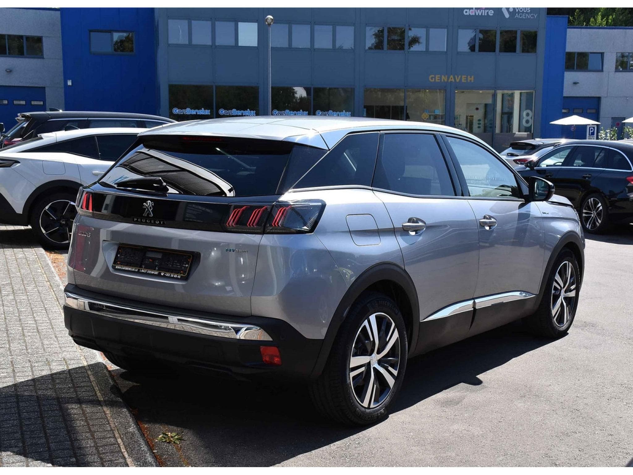 Peugeot 3008 1.6 Hybrid PHEV 224 Allure e-EAT8 ACC LANE SIDE CAM 1° MAIN (2022) - Photo 4