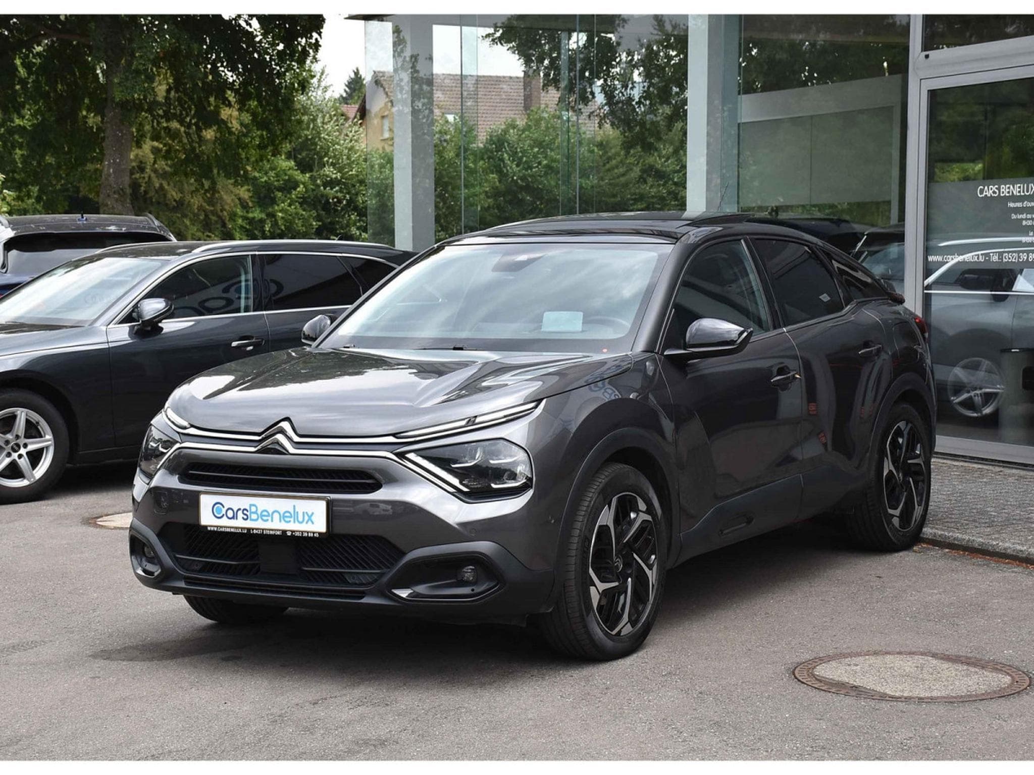 Citroën C4 1.2 PureTech 130 Shine EAT8 CUIR PANO HUD CAM360 1° MAIN (2022) - Photo 2