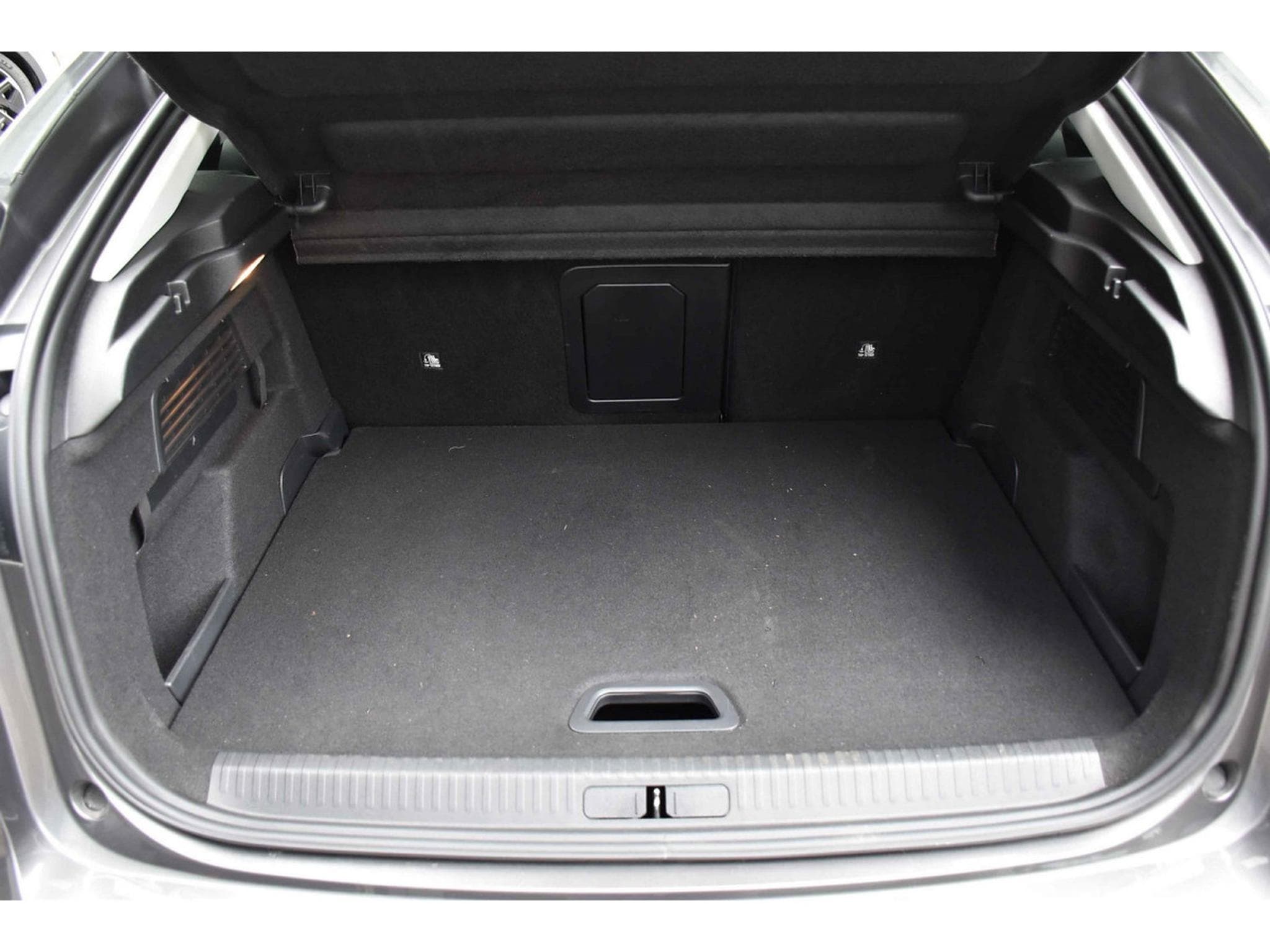 Citroën C4 1.2 PureTech 130 Shine EAT8 CUIR PANO HUD CAM360 1° MAIN (2022) - Photo 23