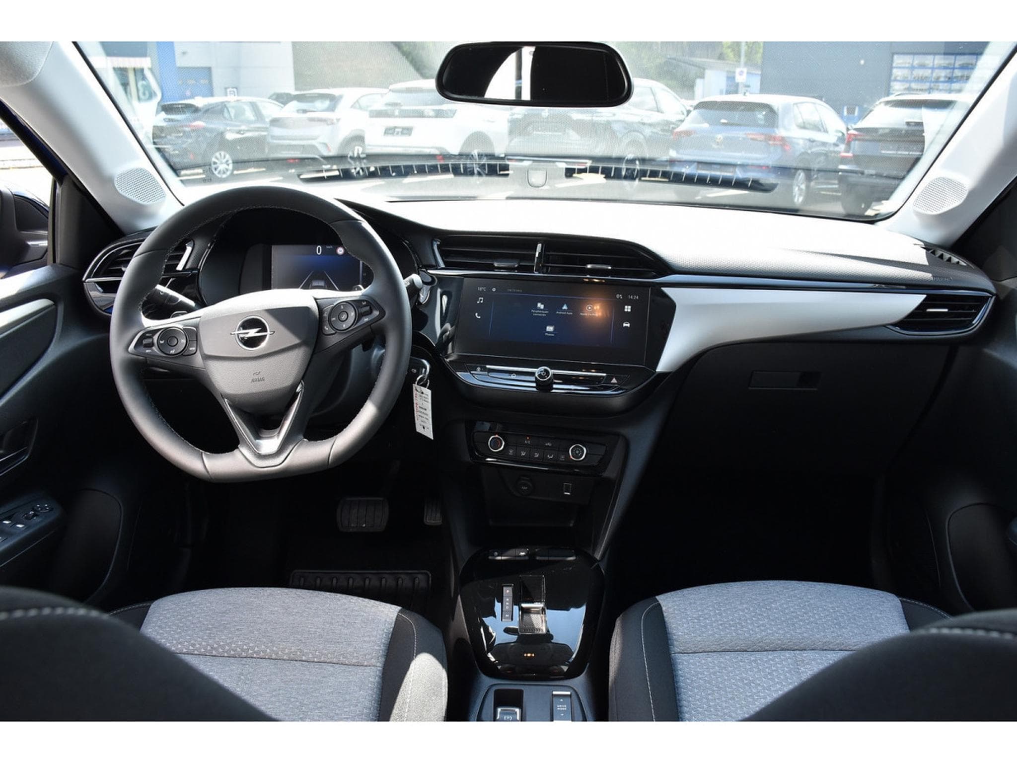 Opel Corsa 1.2 Turbo Edition AT8 REGUL LANE SIDE CAM 1° MAIN (2025) - Photo 8