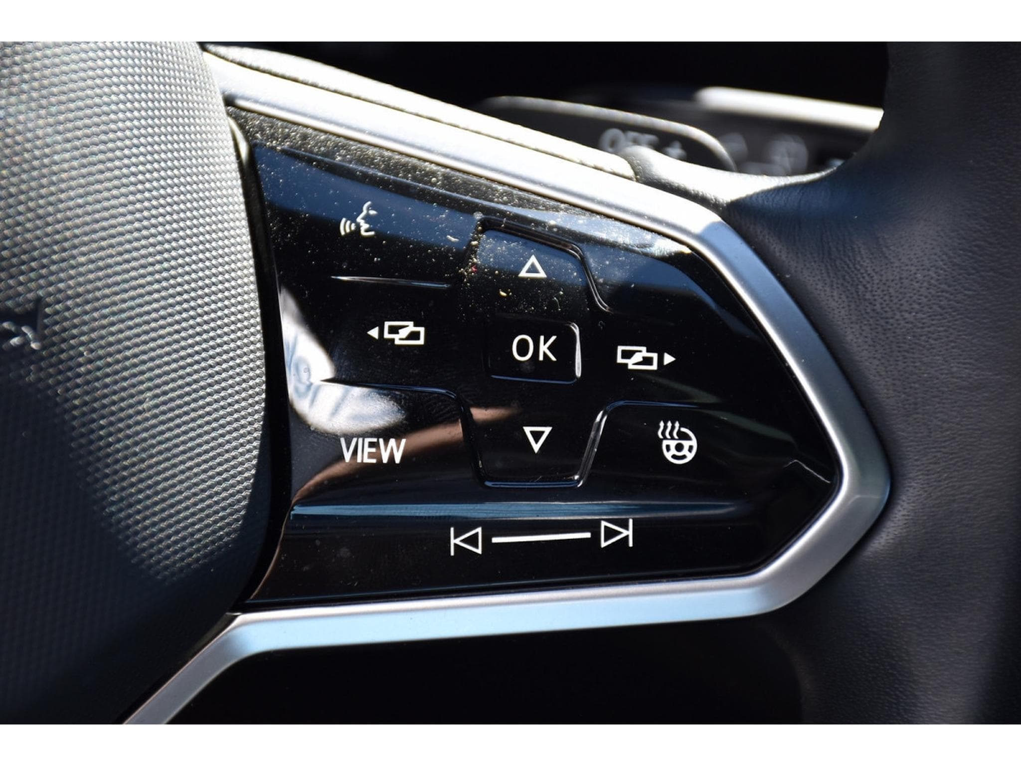 VW Touareg 3.0 TSI eHybrid PHEV 4Motion Elegance Tip. SUSP PNEU ATT RMQ (2021) - Photo 20