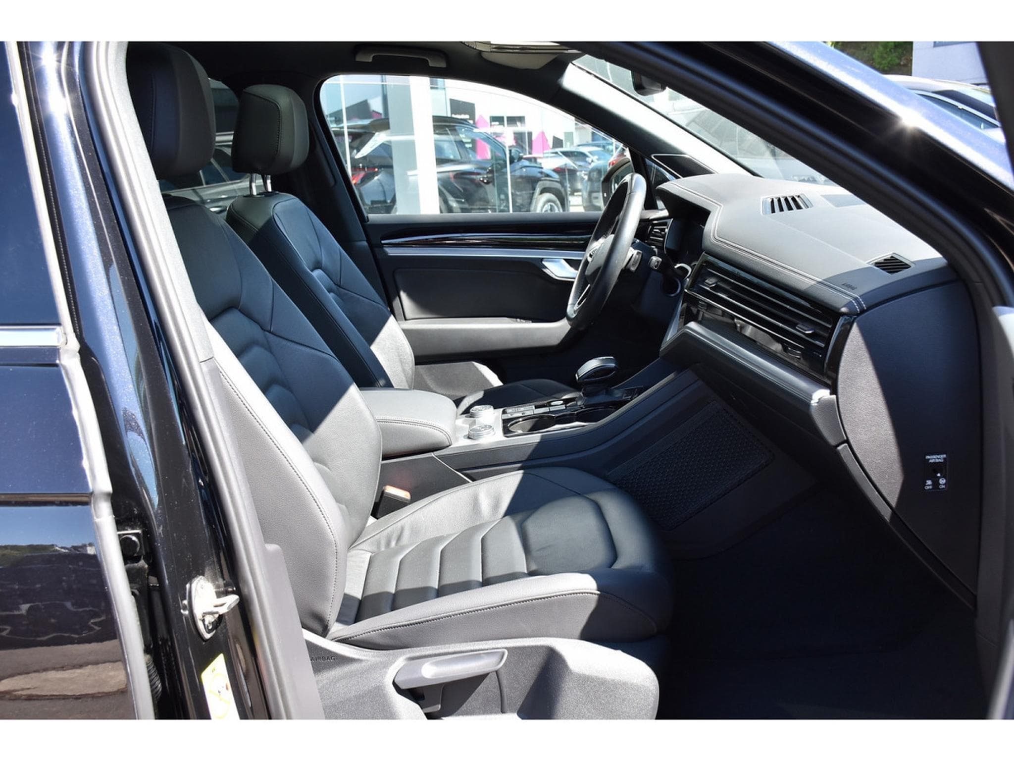 VW Touareg 3.0 TSI eHybrid PHEV 4Motion Elegance Tip. SUSP PNEU ATT RMQ (2021) - Photo 7