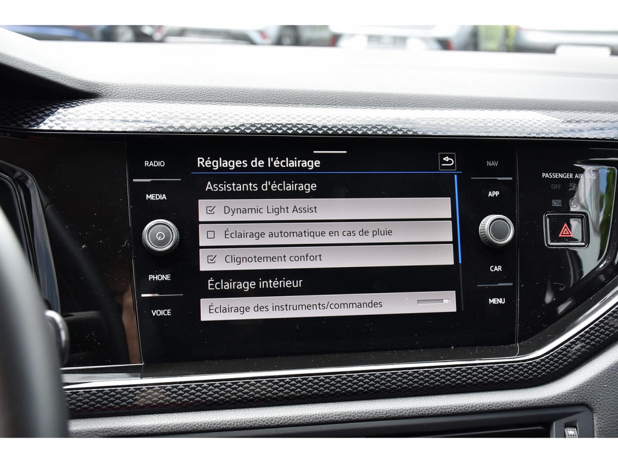 VW Taigo 1.0 TSI Life DSG ACC TRAVEL CAM KEYLESS JA17 1° MAIN (2025) - Photo 14