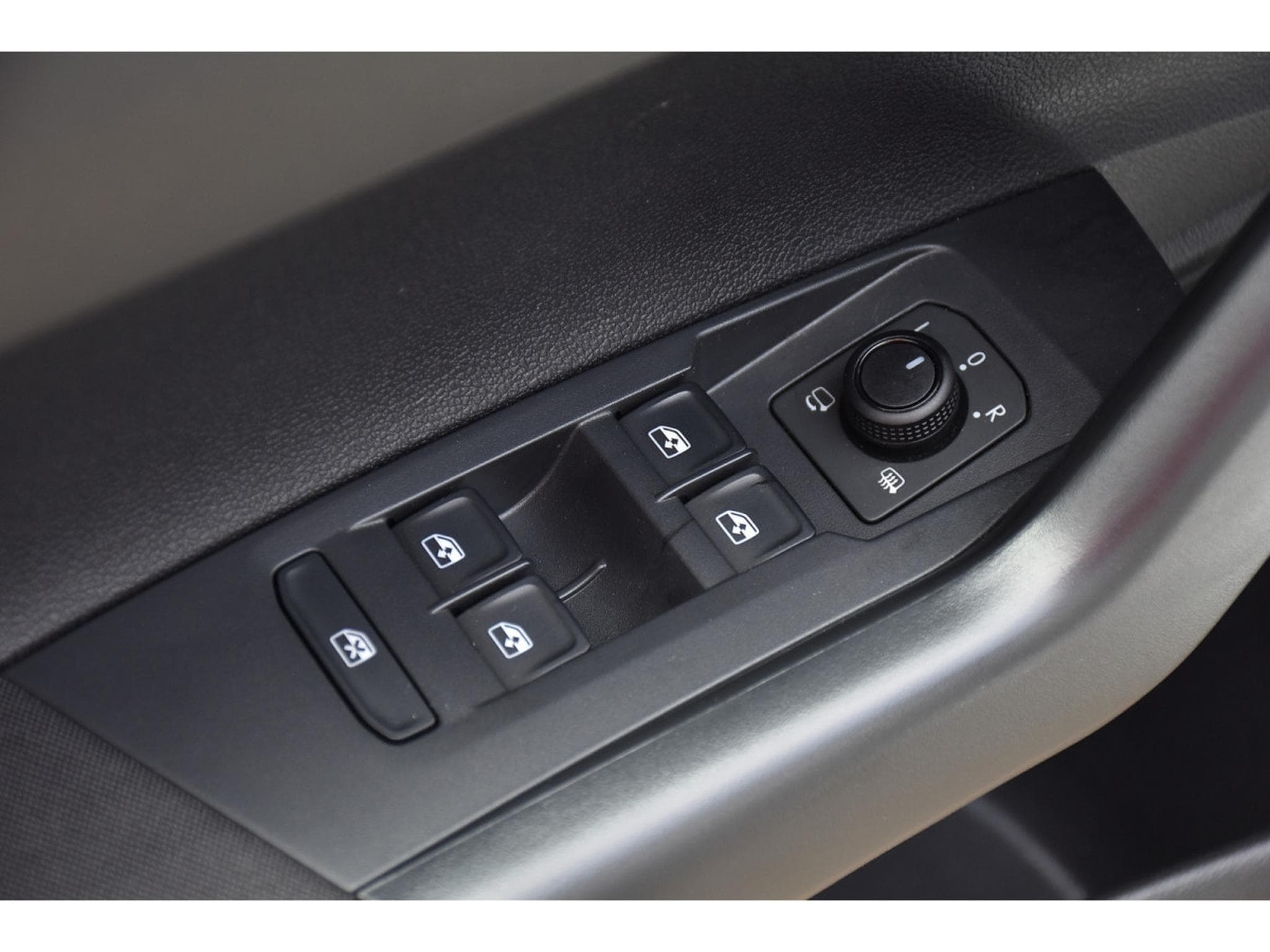 VW Taigo 1.0 TSI Life DSG ACC TRAVEL CAM KEYLESS JA17 1° MAIN (2025) - Photo 21
