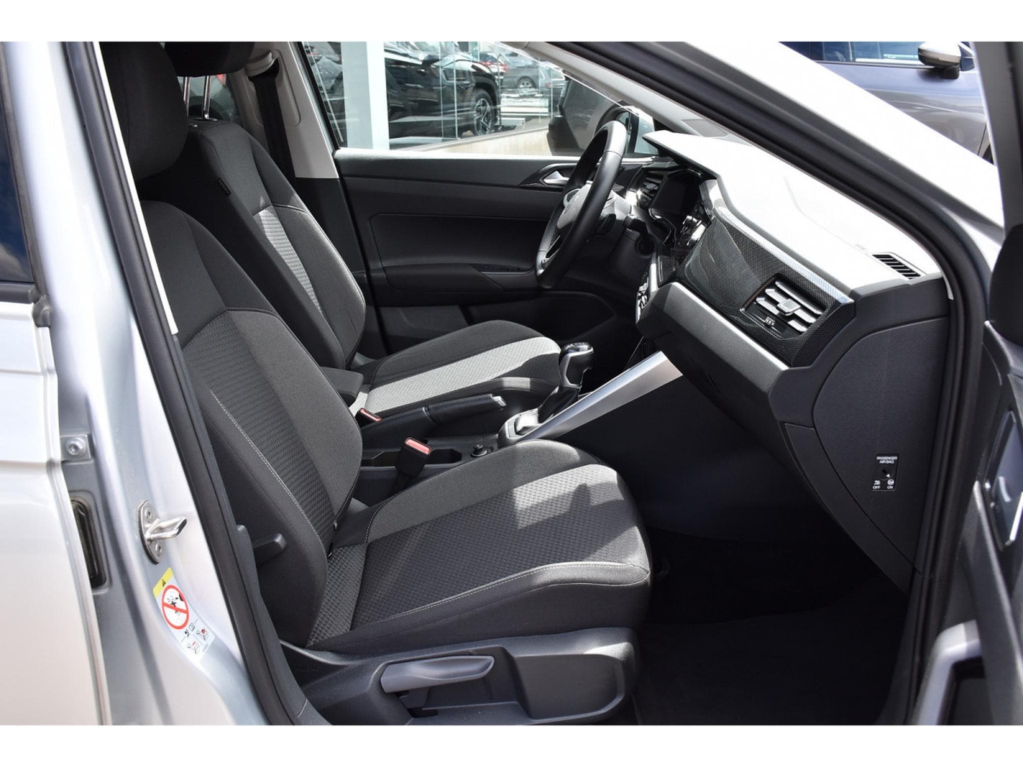 VW Taigo 1.0 TSI Life DSG ACC TRAVEL CAM KEYLESS JA17 1° MAIN (2025) - Photo 7