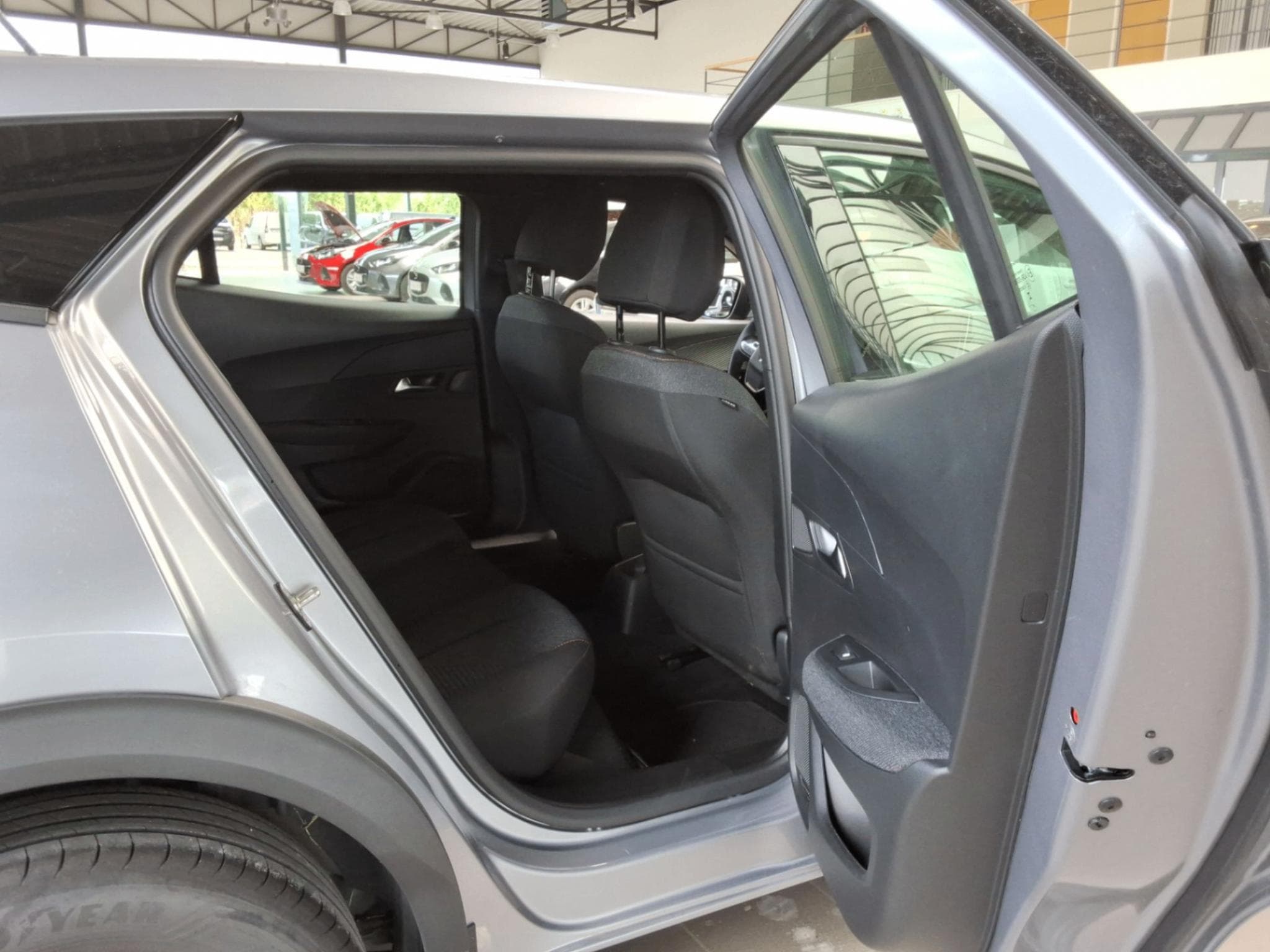 Peugeot 2008 Style (2025) - Photo 6