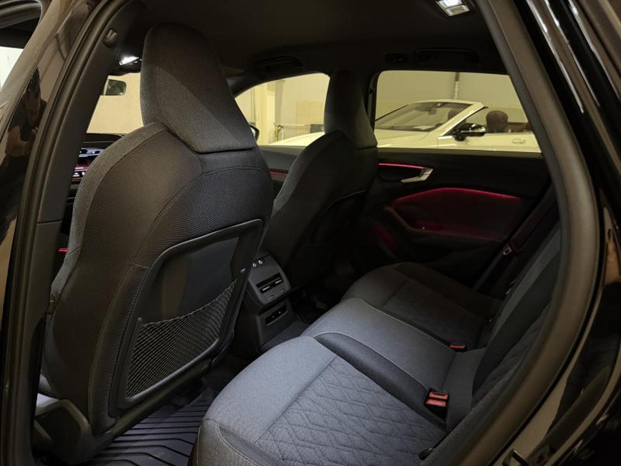 Audi A5 Avant 2.0 TFSI 150kw S-Line (2026) - Photo 19