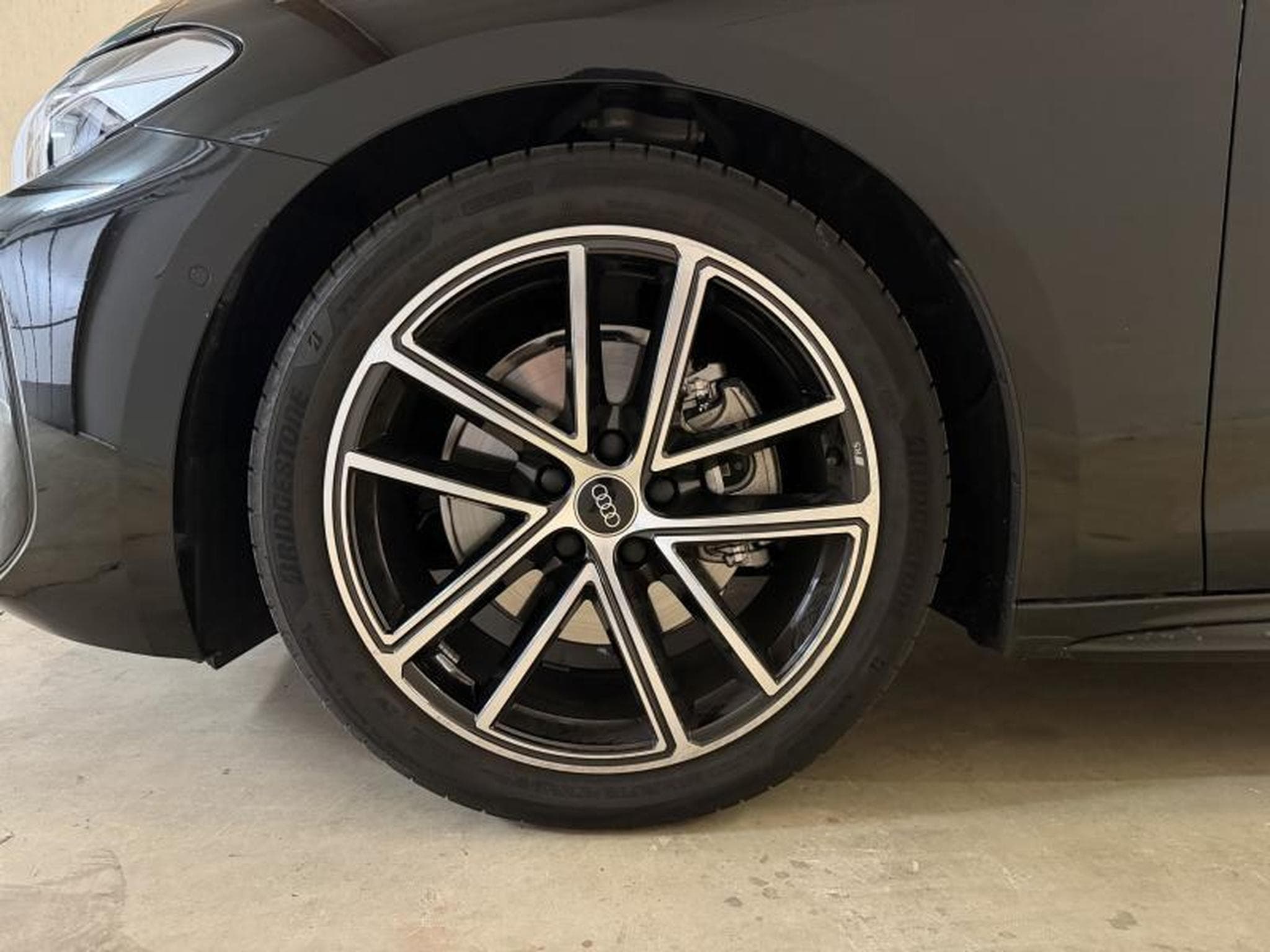 Audi A5 Avant 2.0 TFSI 150kw S-Line (2026) - Photo 4