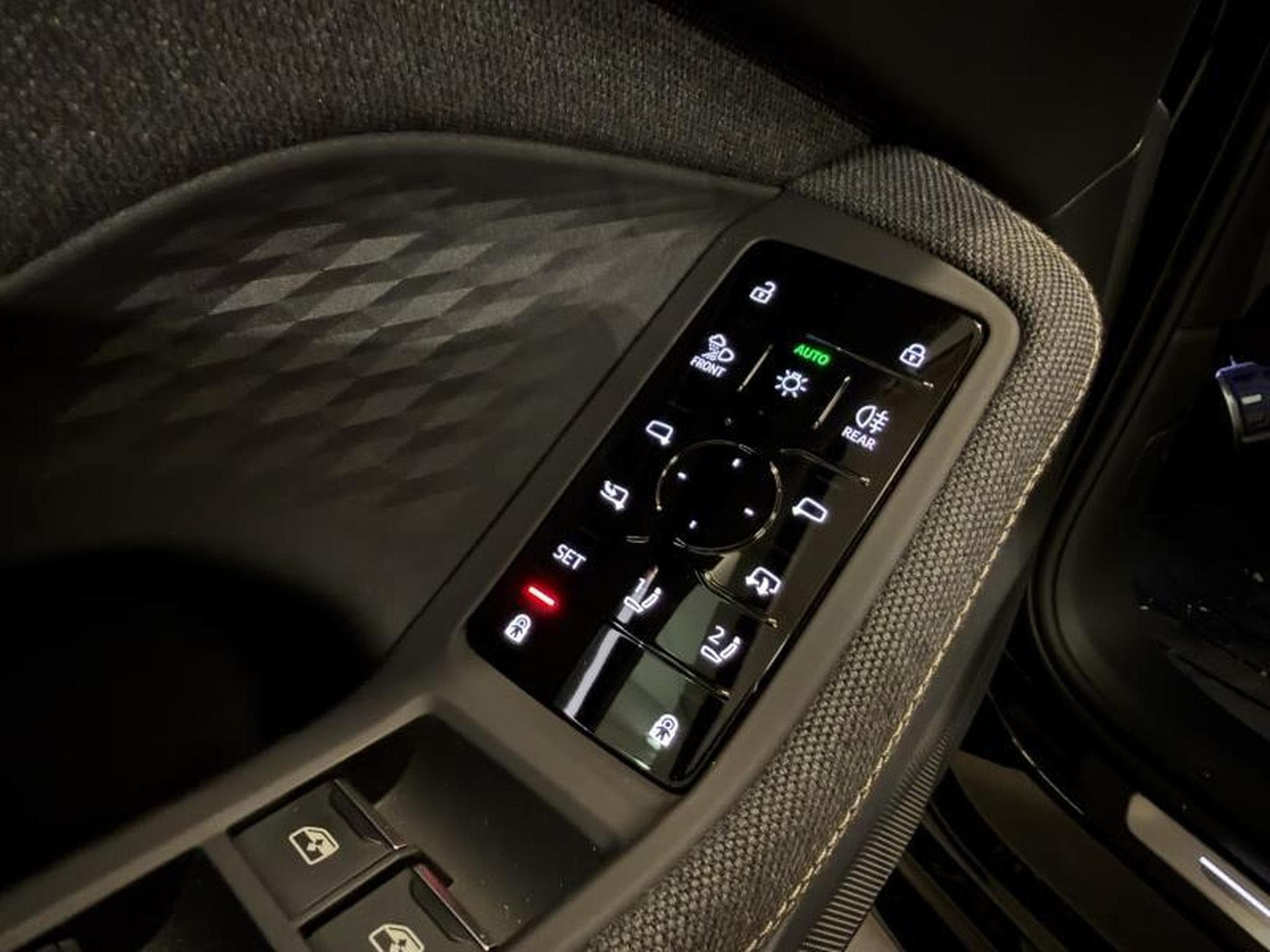 Audi A5 Avant 2.0 TFSI 150kw S-Line (2026) - Photo 8