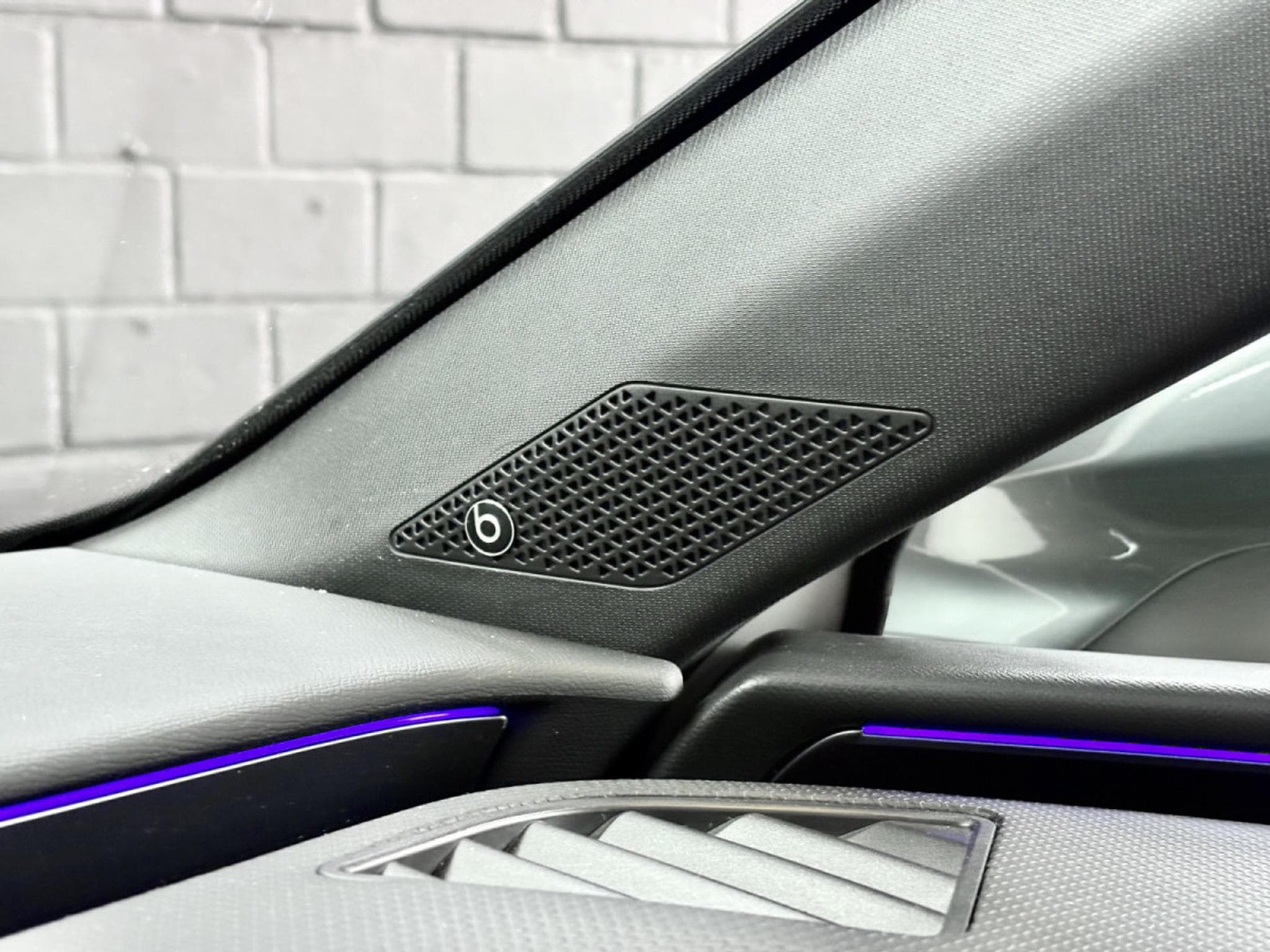 Cupra Leon ST VZ 2.0 TSI 300CV *PANO* *VSS* CAM* *BEATS* (2024) - Photo 10