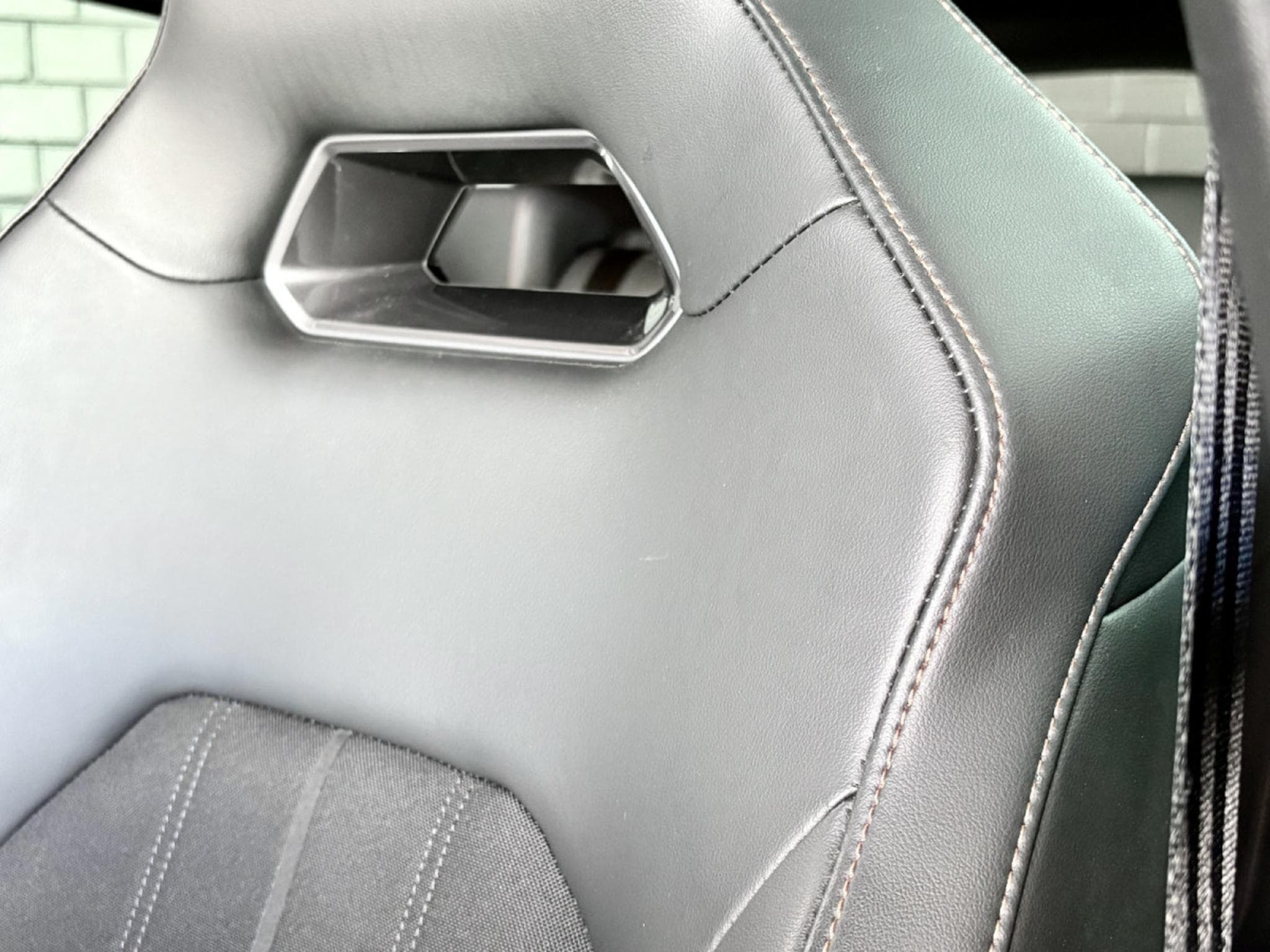 Cupra Leon ST VZ 2.0 TSI 300CV *PANO* *VSS* CAM* *BEATS* (2024) - Photo 6