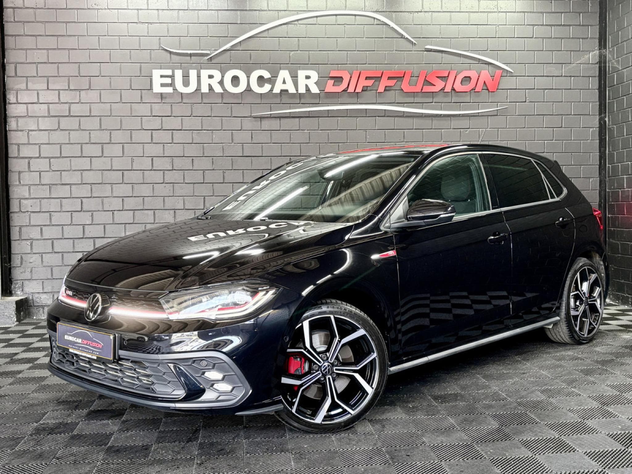 VW Polo 2.0 TSI 207 CV DSG7 *VELOURS *BEATS * MATRIX ** CARPLAY** (2023) - Photo 1
