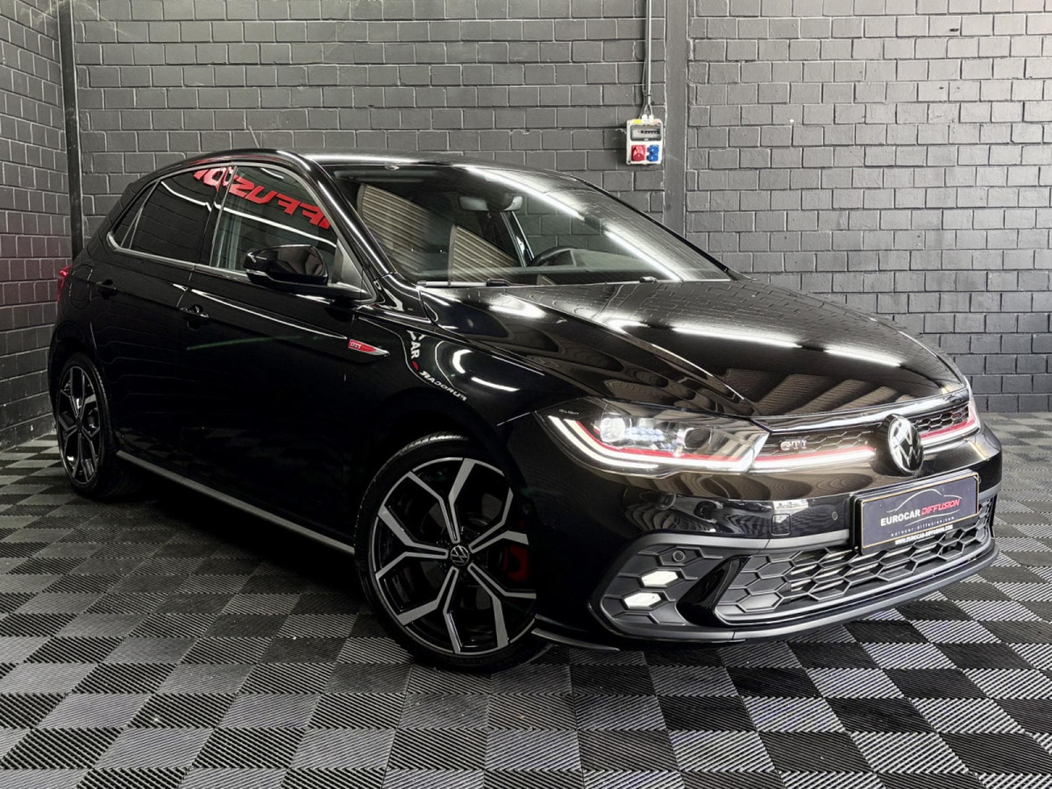 VW Polo 2.0 TSI 207 CV DSG7 *VELOURS *BEATS * MATRIX ** CARPLAY** (2023) - Photo 4