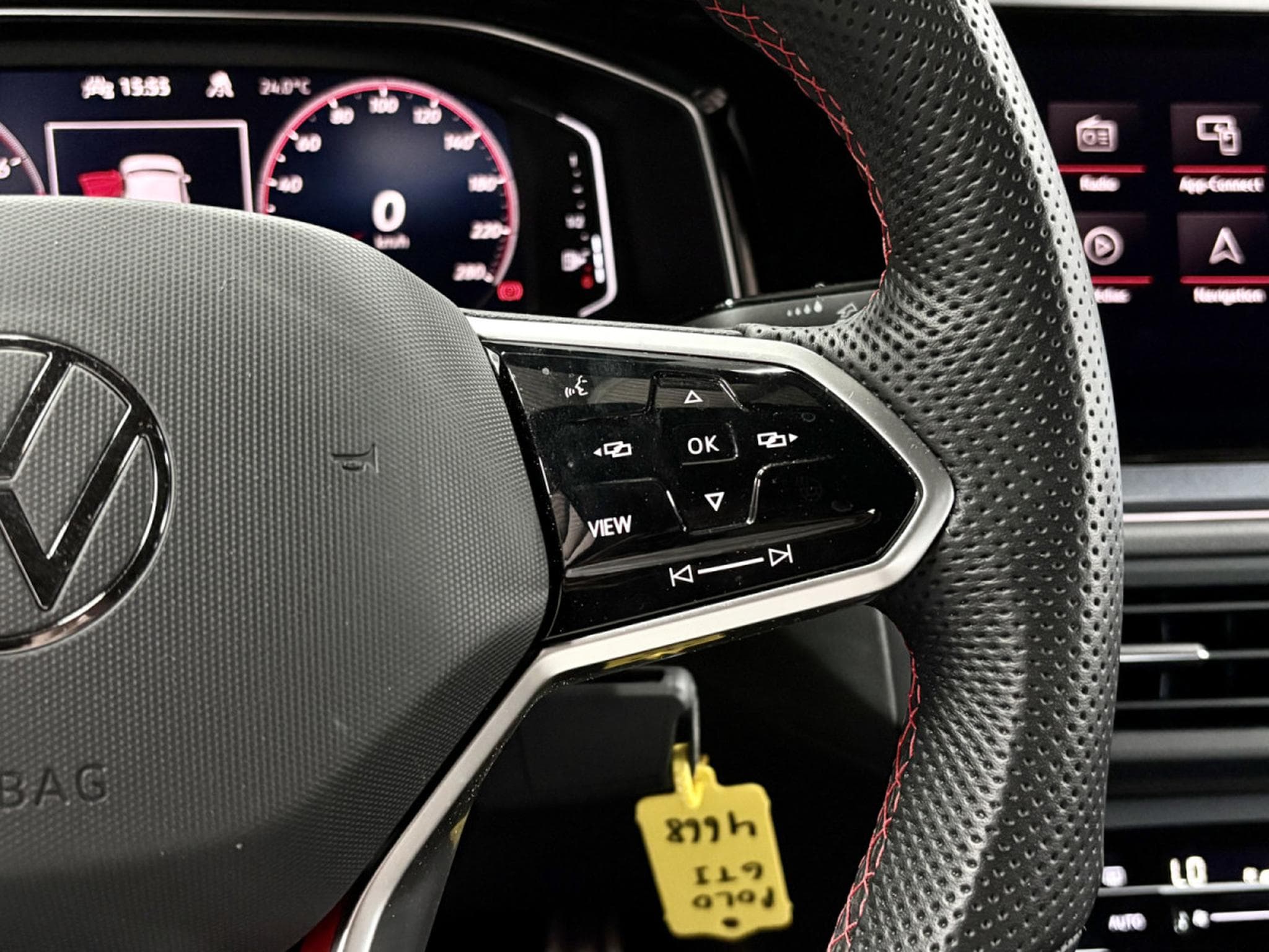 VW Polo 2.0 TSI 207 CV DSG7 *VELOURS *BEATS * MATRIX ** CARPLAY** (2023) - Photo 9