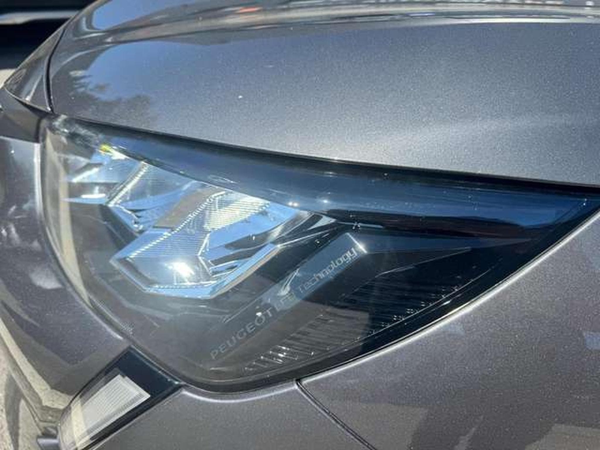 Peugeot 208 208 Allure Pack // jusqu'à 36mois de garantie (2023) - Photo 20
