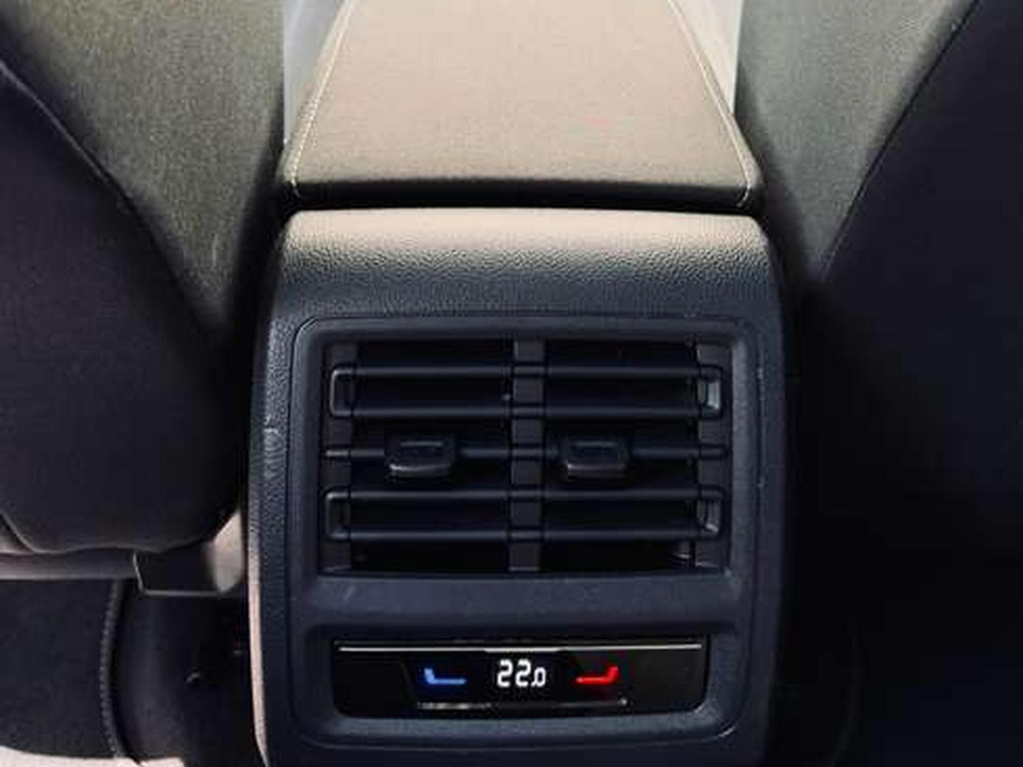 VW Golf Golf 8 eTSI Active/Automatique//Garantie12 Mois✅✅✅ (2022) - Photo 10