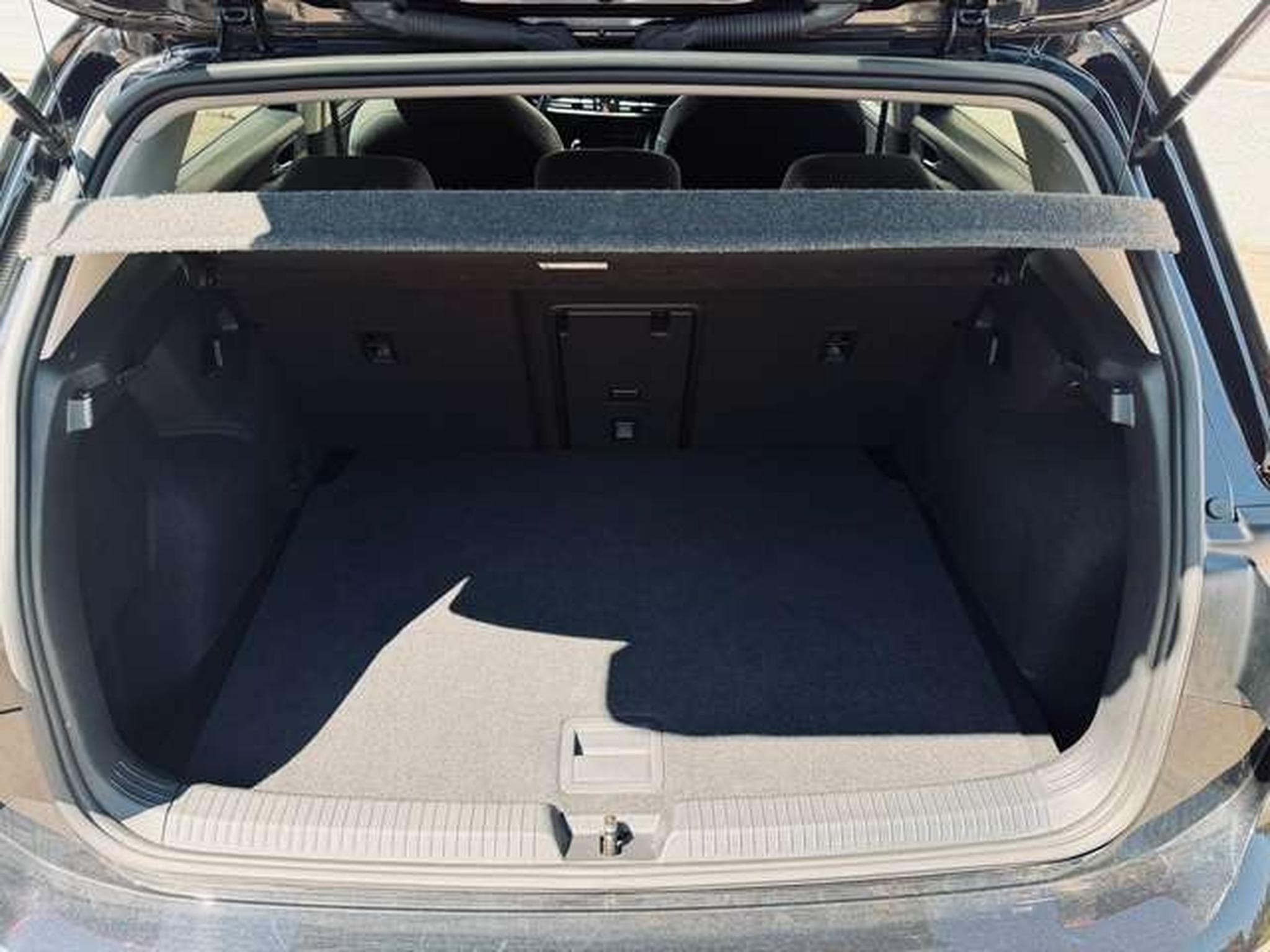 VW Golf Golf 8 eTSI Active/Automatique//Garantie12 Mois✅✅✅ (2022) - Photo 13