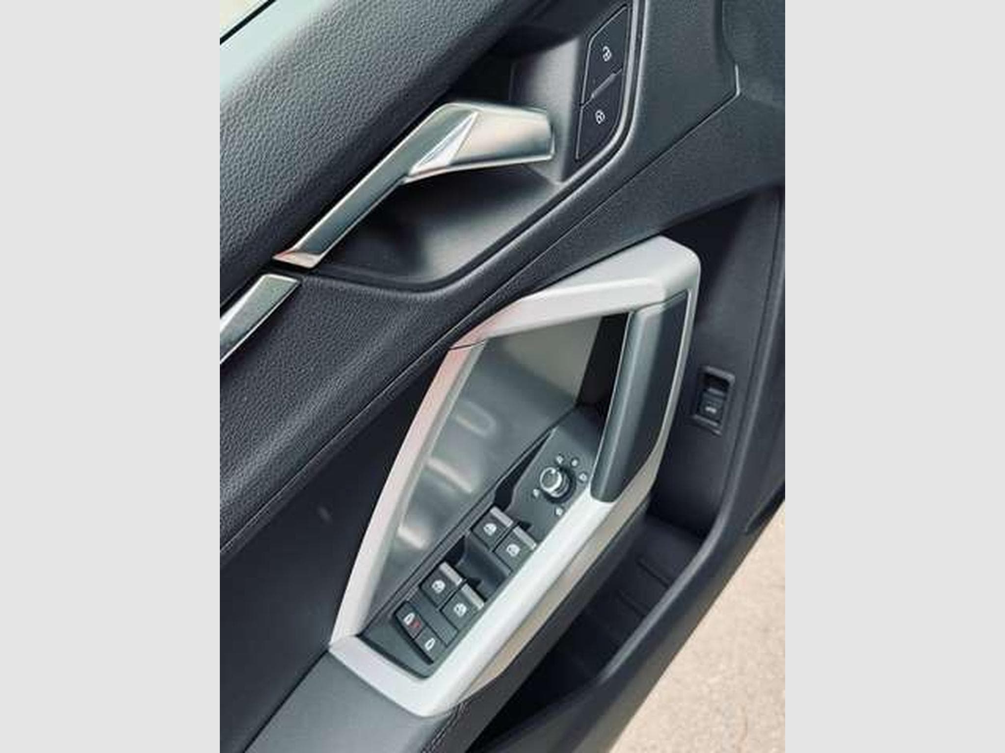 Audi Q3 Q3 35 TDi Business // 12 Mois De Garantie✅✅✅ (2019) - Photo 10