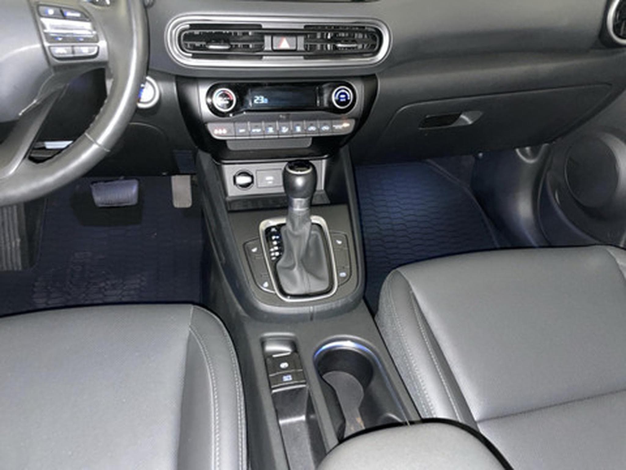 Hyundai Kona 1.6 GDi Hybrid Shine 6-DCT (2023) - Photo 10