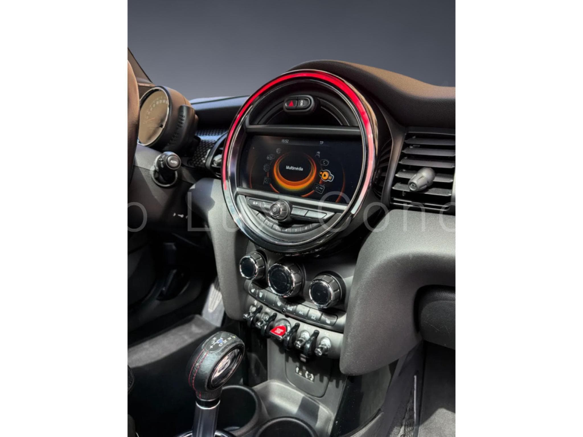 Mini Cooper S 5 portes (2016) - Photo 21