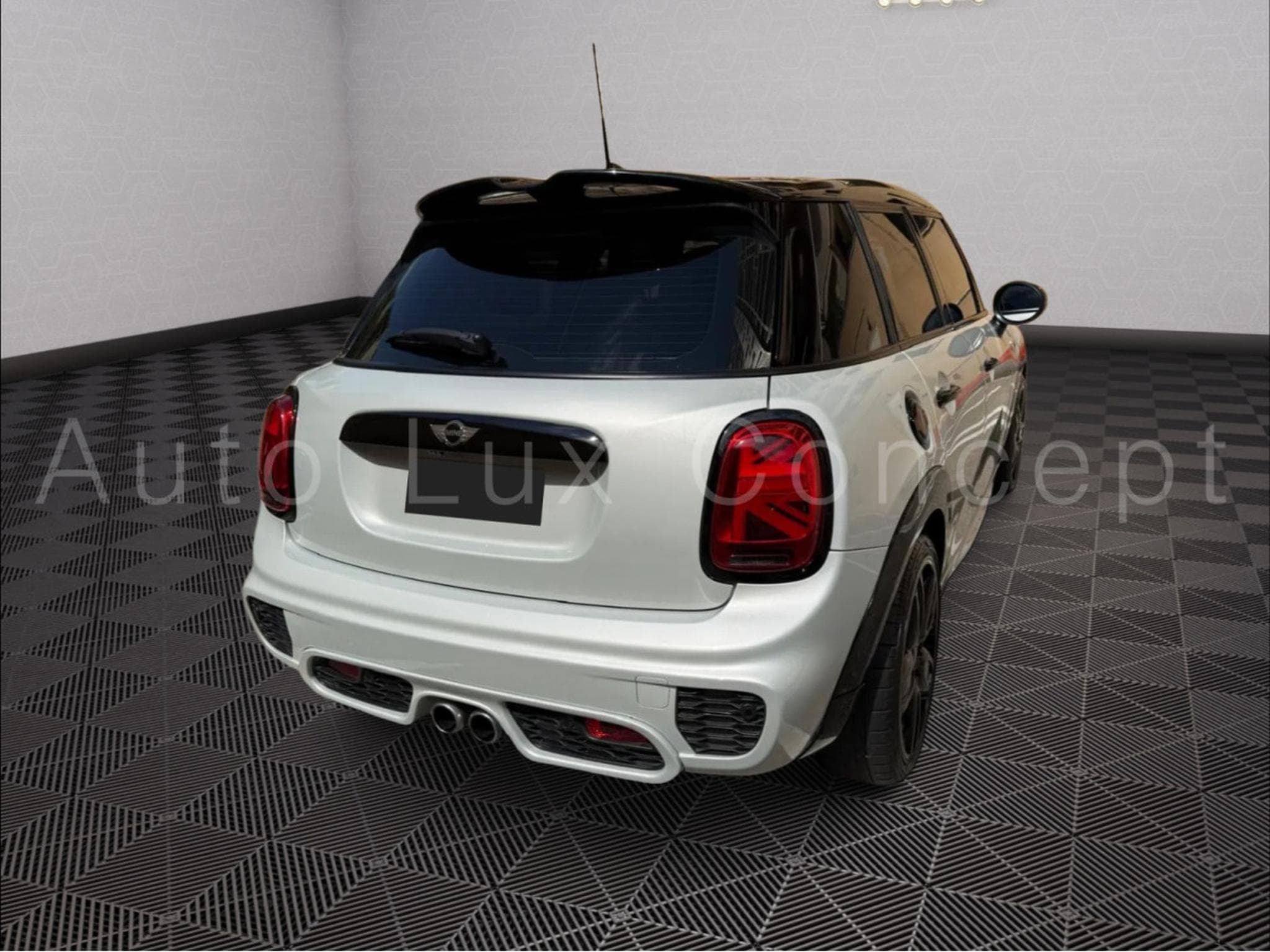 Mini Cooper S 5 portes (2016) - Photo 5
