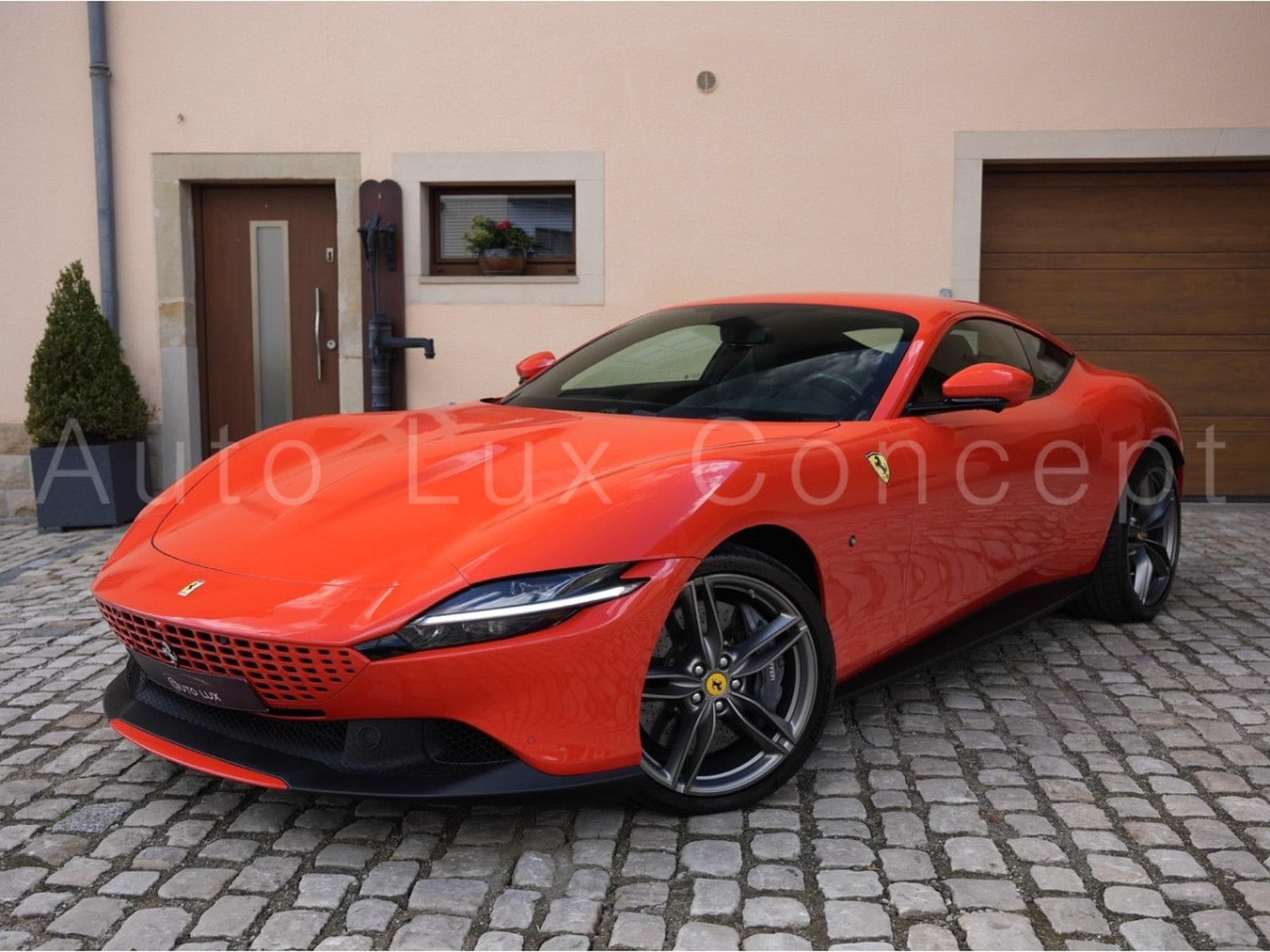 Ferrari Roma Rosso Dino (2021) - Photo 1