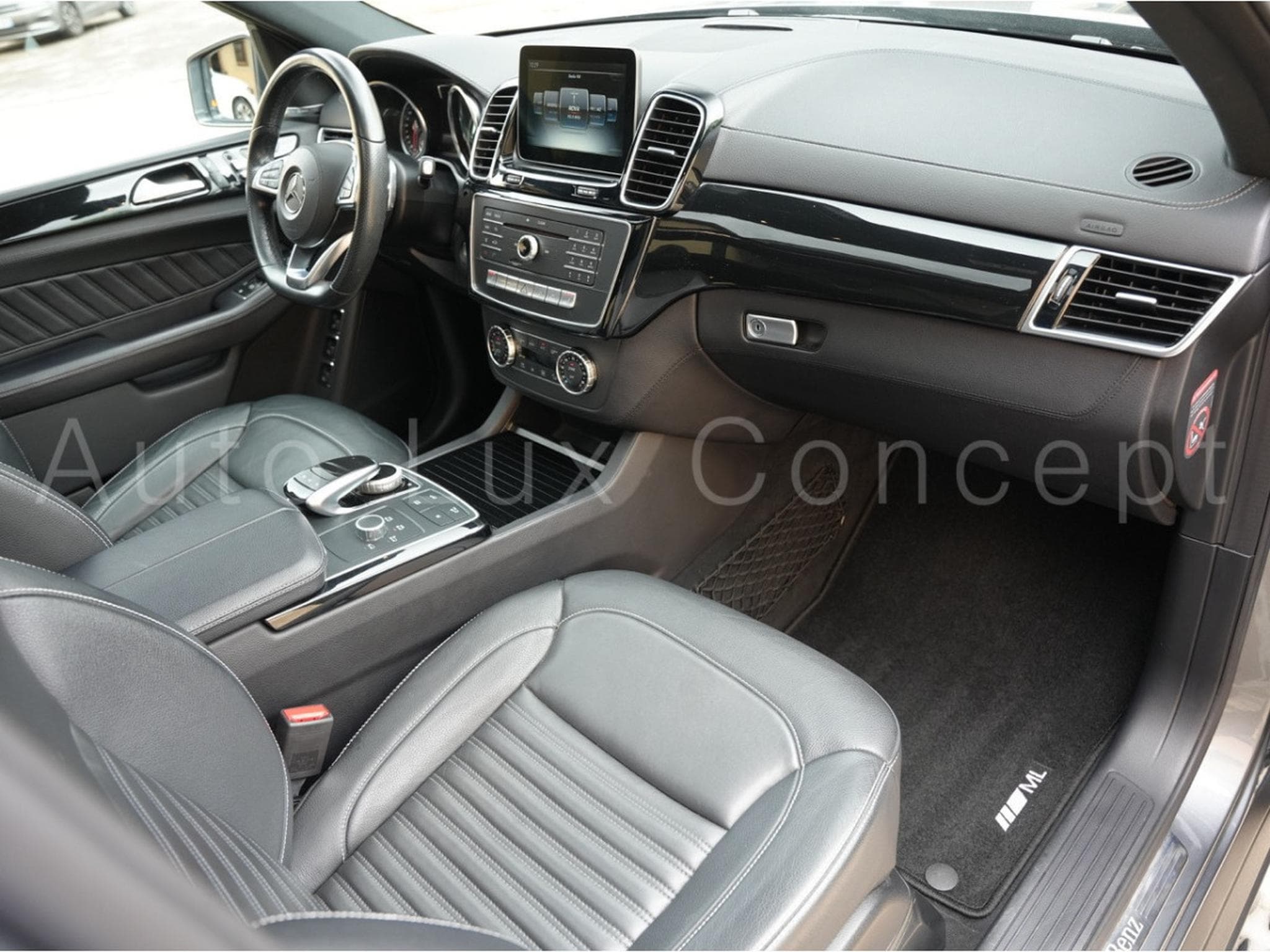 Mercedes GLS 350 d 4MATIC AMG Line (2018) - Photo 6