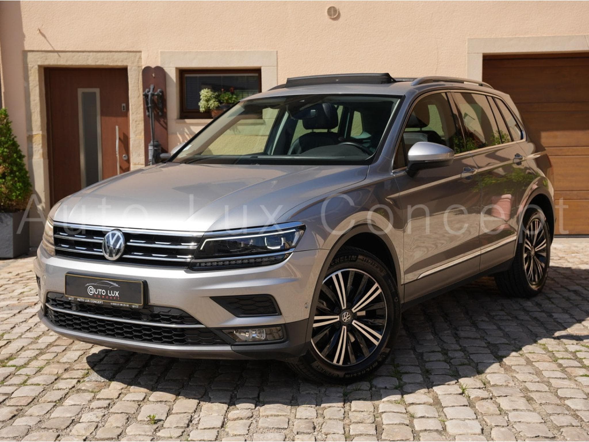 VW Tiguan 2.0 TSI 180 Carat Exclusive 4Motion DSG7 (2018) - Photo 1