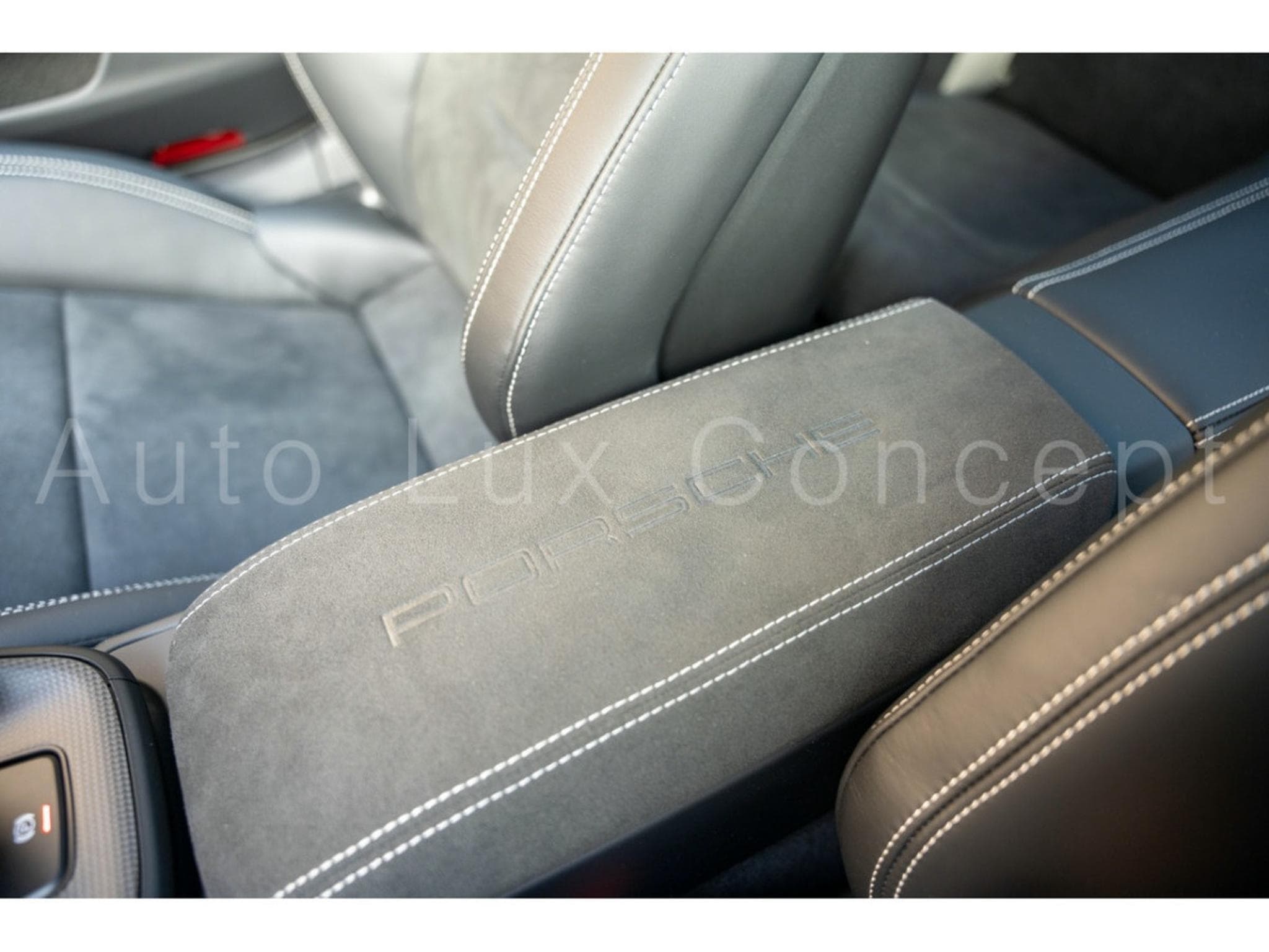 Porsche 911 911 Carrera GTS (2022) - Photo 25