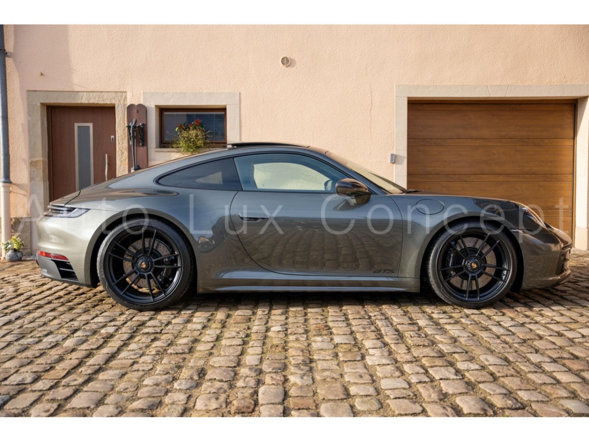 Porsche 911 911 Carrera GTS (2022) - Photo 3