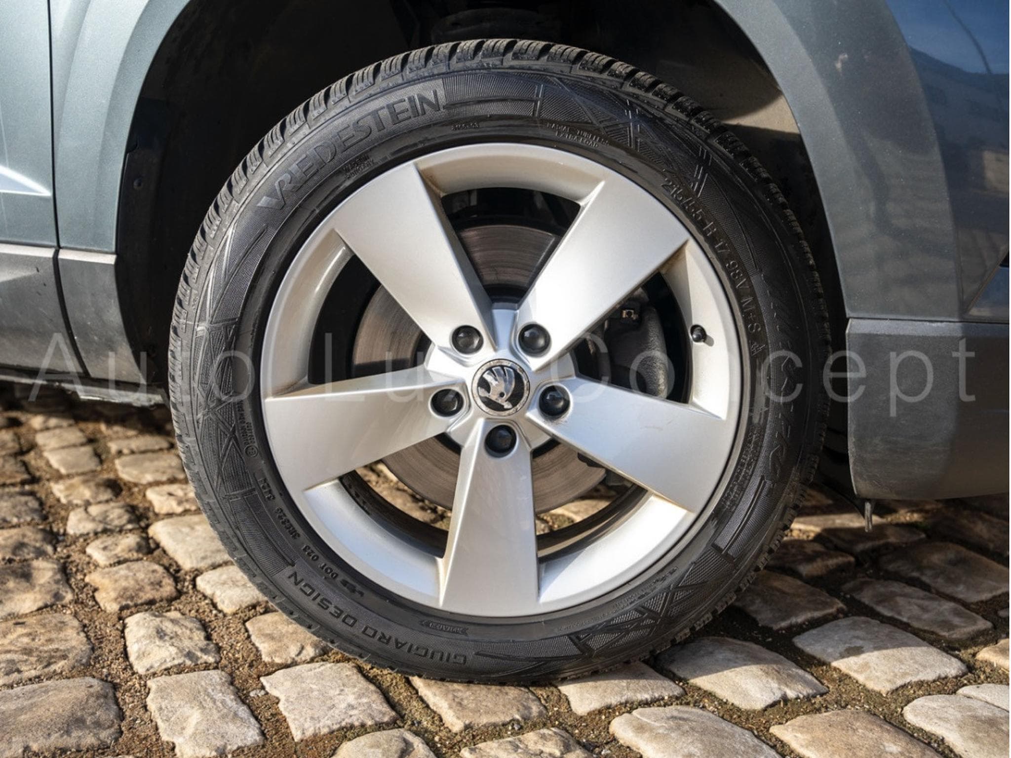 Skoda Karoq 1.5 TSI 150 Style DSG (2018) - Photo 24