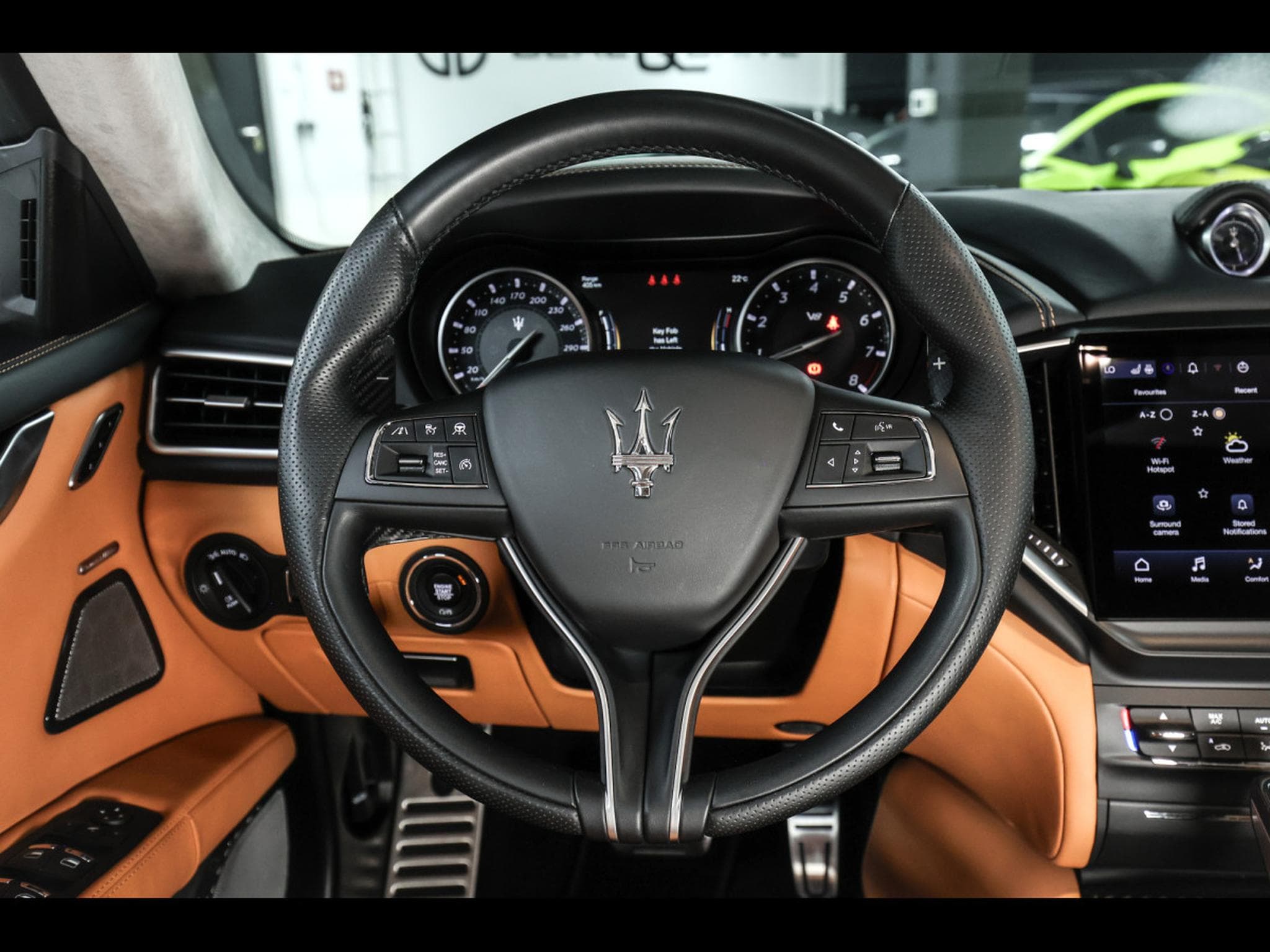 Maserati Ghibli TROFEO 3.8 V8 RWD (580 CH) – CARBON PACK INT / EXT (2023) - Photo 12