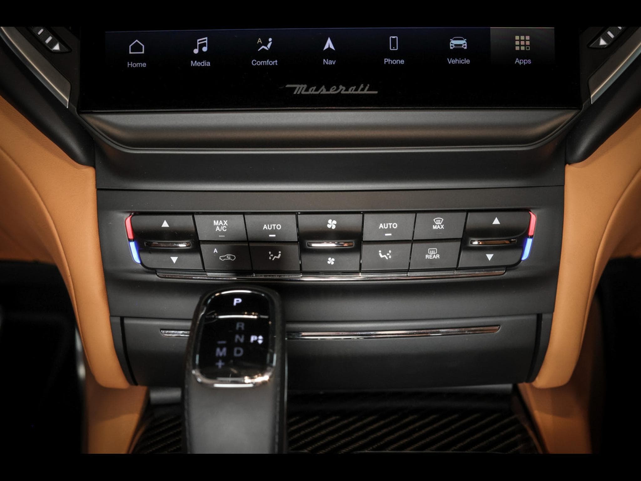 Maserati Ghibli TROFEO 3.8 V8 RWD (580 CH) – CARBON PACK INT / EXT (2023) - Photo 16