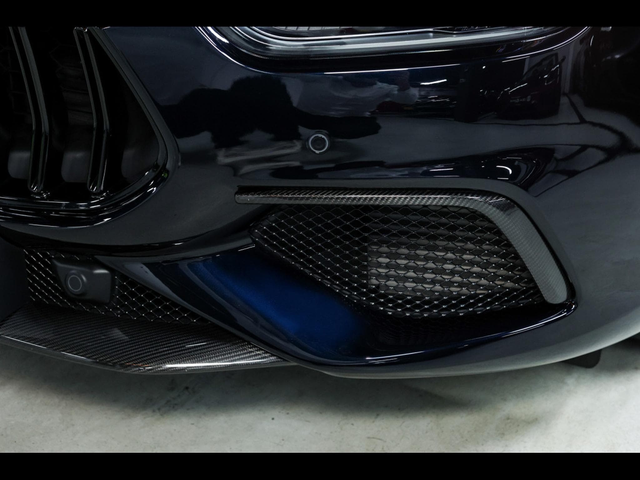 Maserati Ghibli TROFEO 3.8 V8 RWD (580 CH) – CARBON PACK INT / EXT (2023) - Photo 20