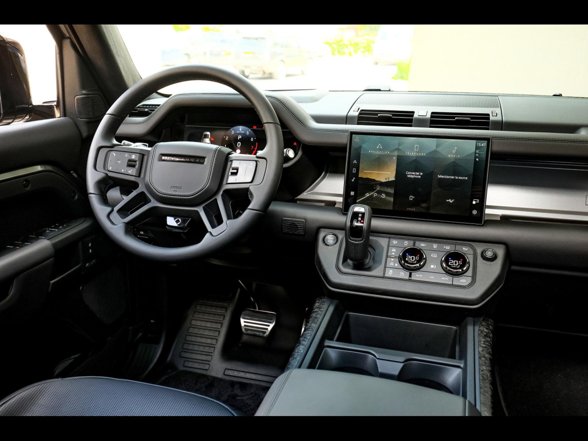 Land-Rover Defender 110 V8 P635 MHEV OCTA AWD EDITION ONE - FAROE GREEN - FULL S (2025) - Photo 21