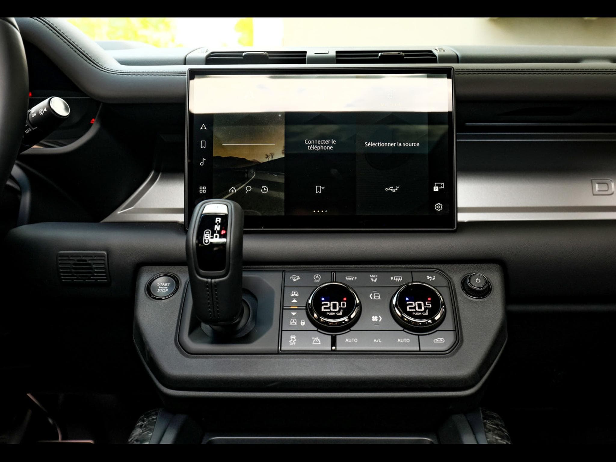 Land-Rover Defender 110 V8 P635 MHEV OCTA AWD EDITION ONE - FAROE GREEN - FULL S (2025) - Photo 22