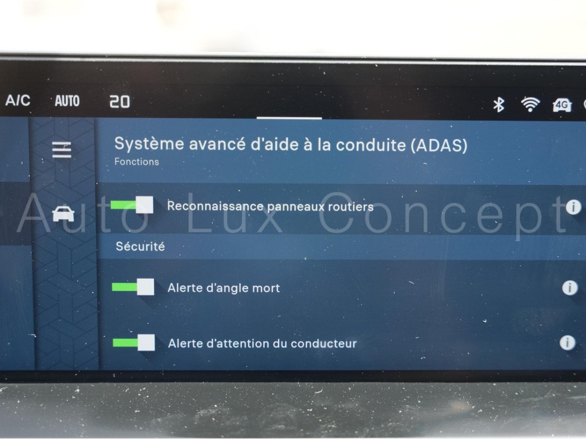 Citroën C4 1.5 BlueHDi 130 S&S EAT8 MAX (2024) - Photo 21