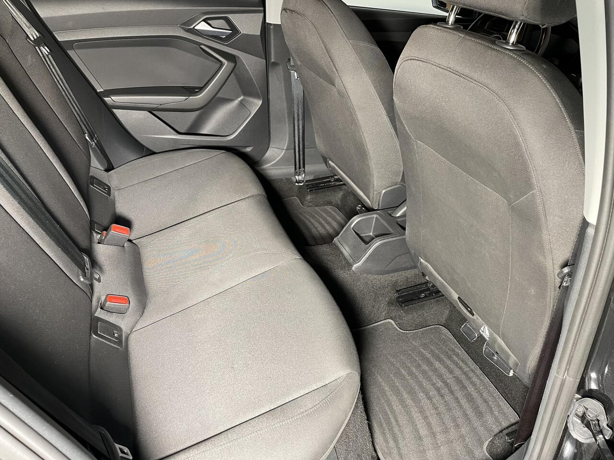 Audi A1 SPORTBACK 30 TFSI 110 BUSINESS CARPLAY (2023) - Photo 11