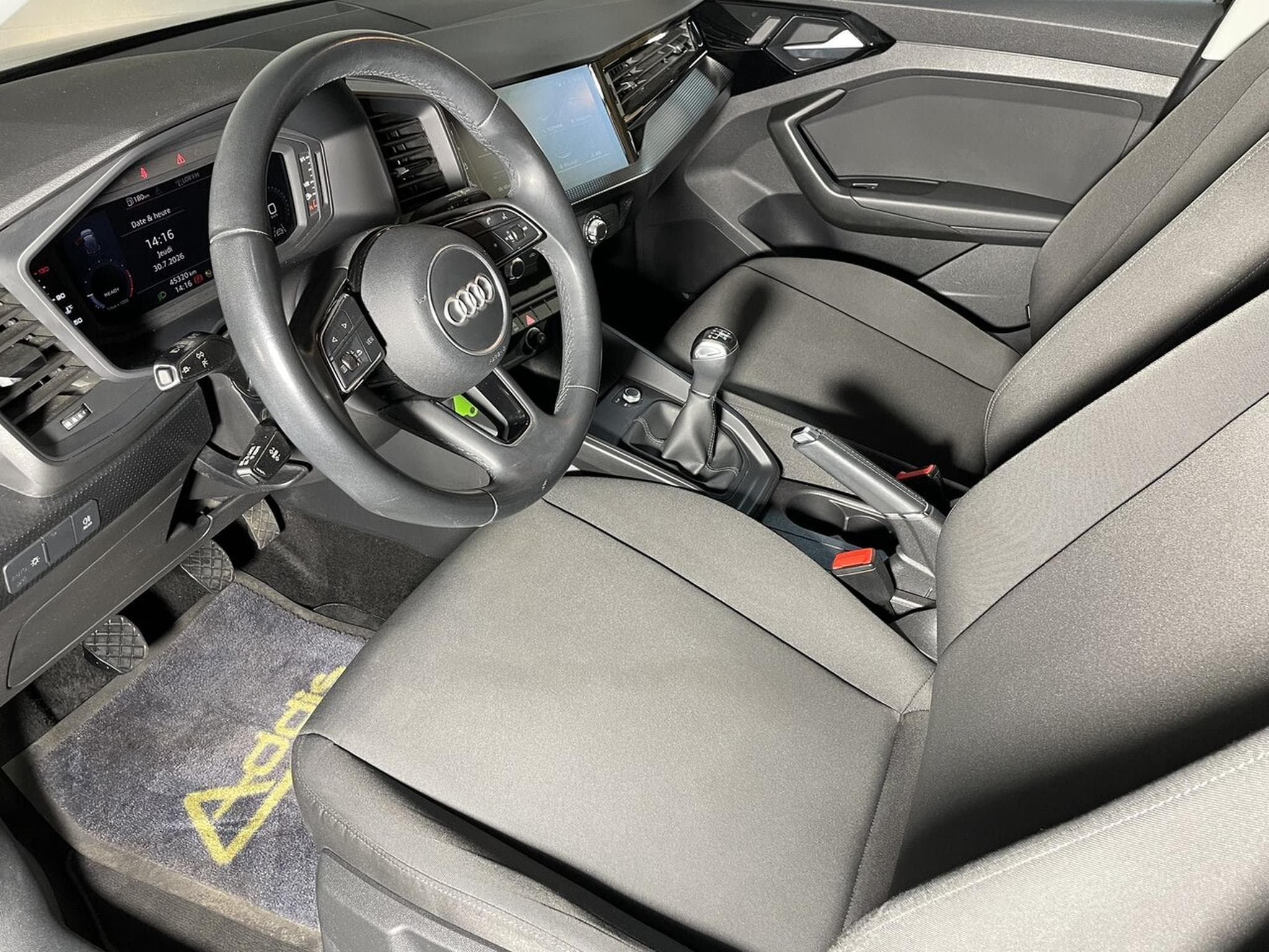 Audi A1 SPORTBACK 30 TFSI 110 BUSINESS CARPLAY (2023) - Photo 8