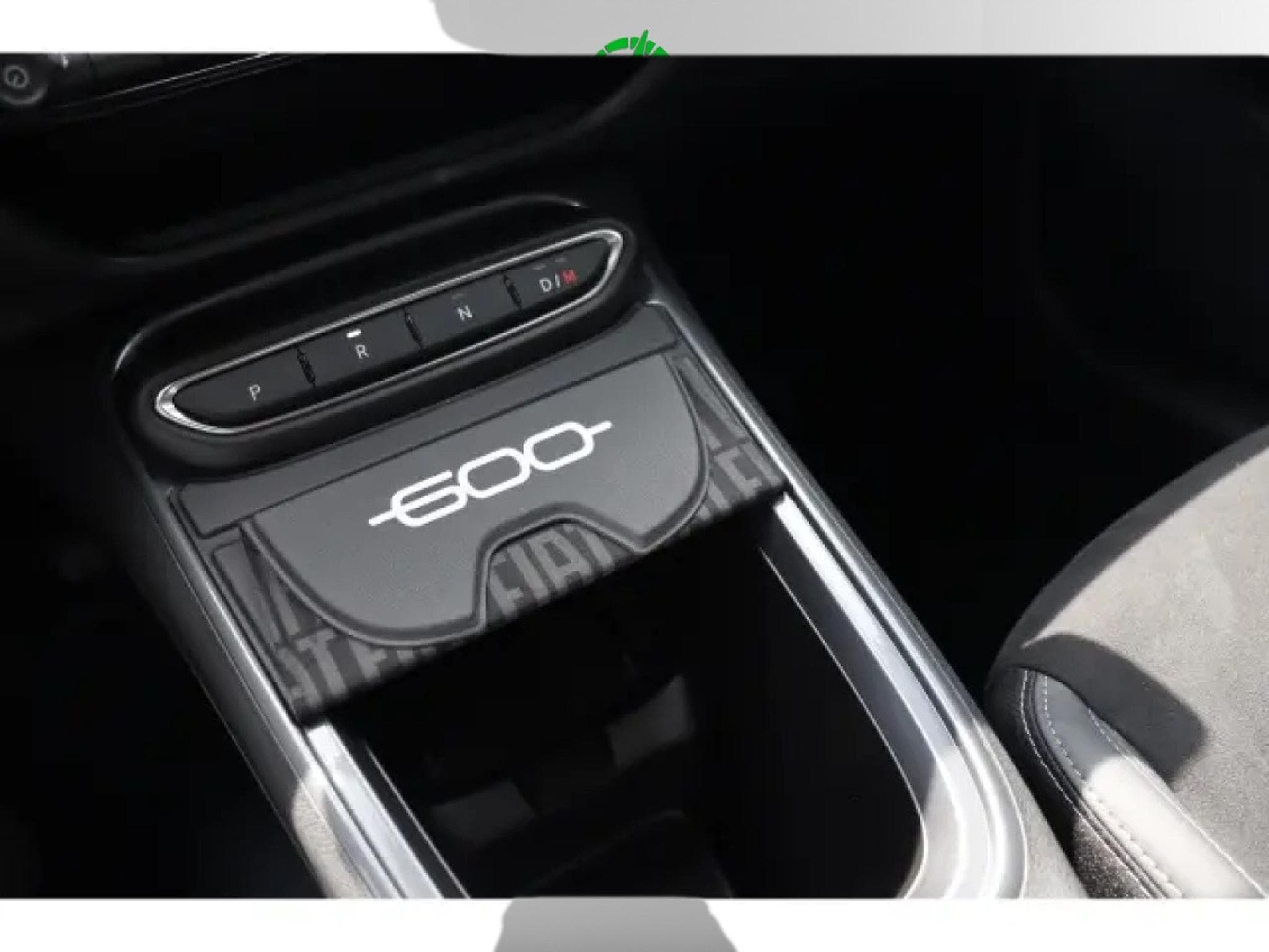 Fiat 600 HYBRID SPORT 1.2 (2026) - Photo 21
