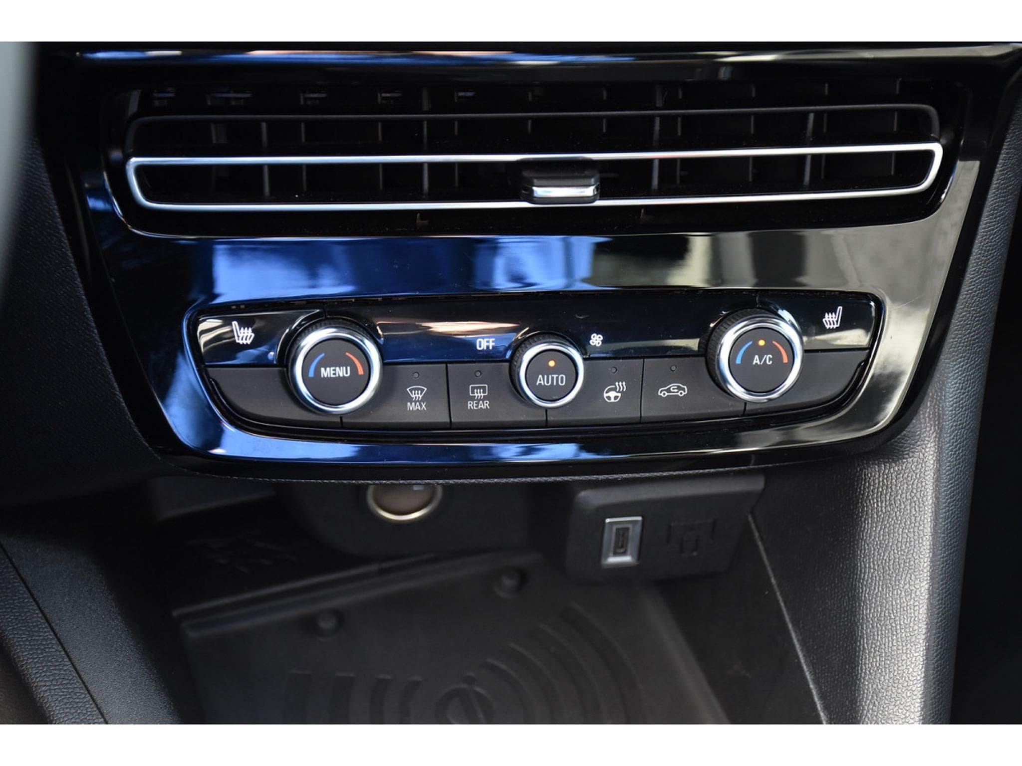 Opel Mokka 1.2 Turbo MHEV 145 Edition e-DCT6 ACC SIDE GPS CAM 1° MAIN (2025) - Photo 19