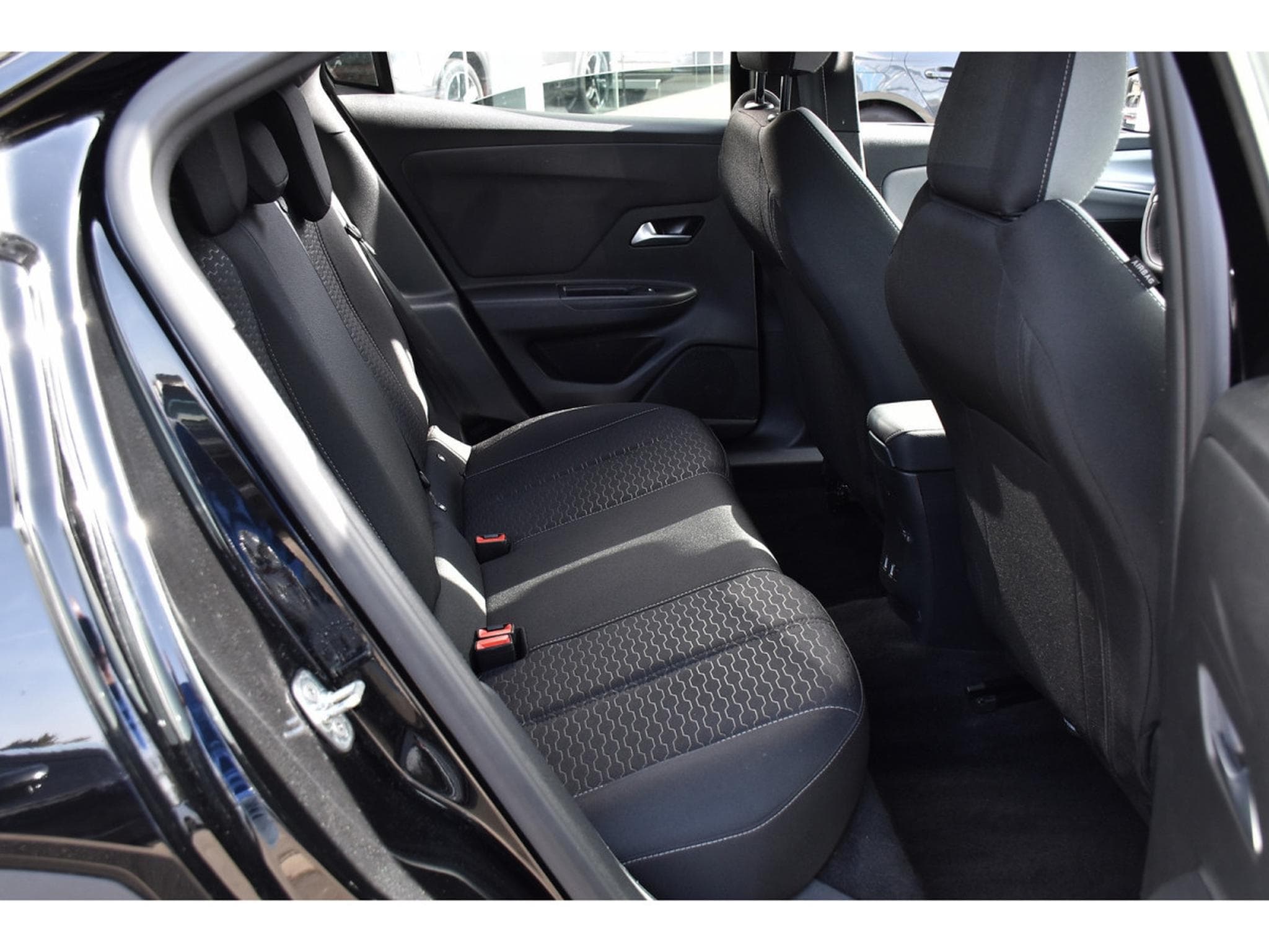 Opel Mokka 1.2 Turbo MHEV 145 Edition e-DCT6 ACC SIDE GPS CAM 1° MAIN (2025) - Photo 8