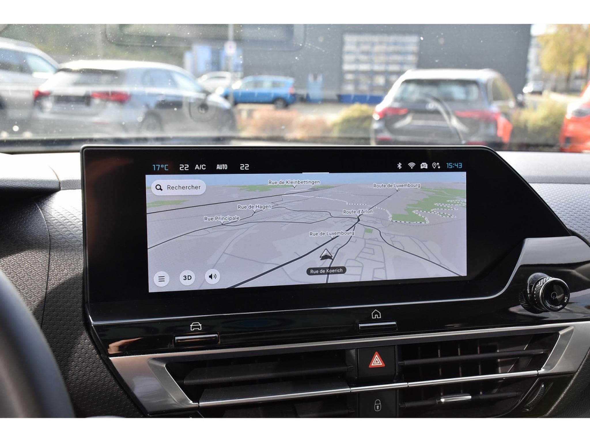 Citroën C4 1.2 PureTech 130 MAX CUIR TO HUD GPS LANE SIDE CAM360 1°MAIN (2024) - Photo 10