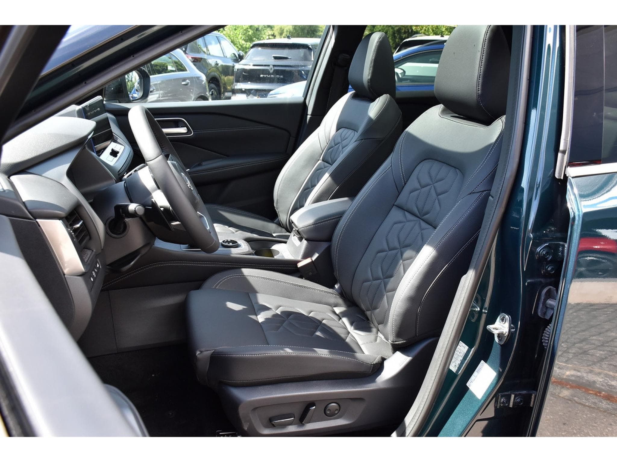 Nissan Qashqai 1.3 DIG-T MHEV Tekna Xtronic 4WD CUIR MEMO PANO CAM360 NEUF (2026) - Photo 6
