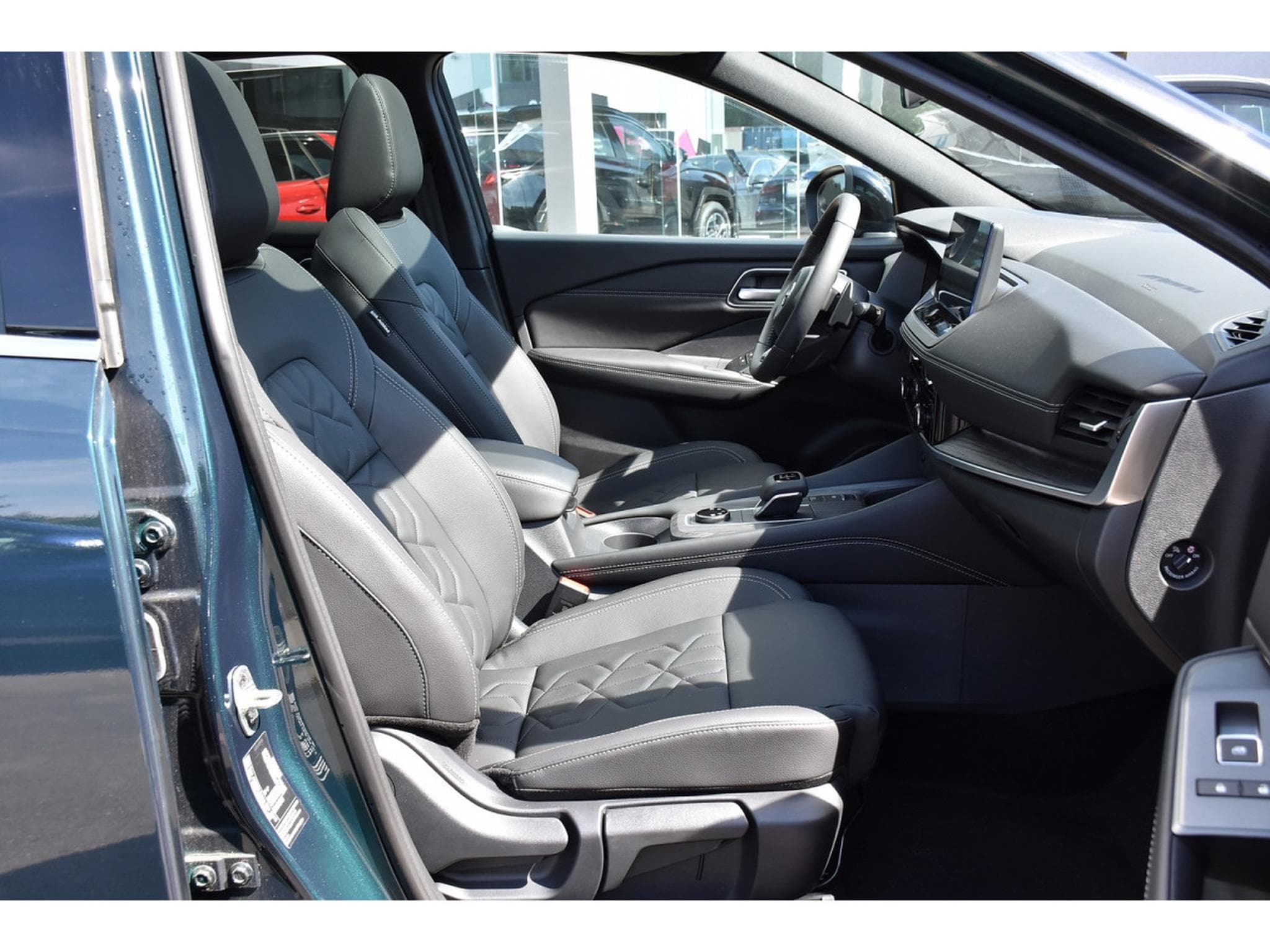 Nissan Qashqai 1.3 DIG-T MHEV Tekna Xtronic 4WD CUIR MEMO PANO CAM360 NEUF (2026) - Photo 7