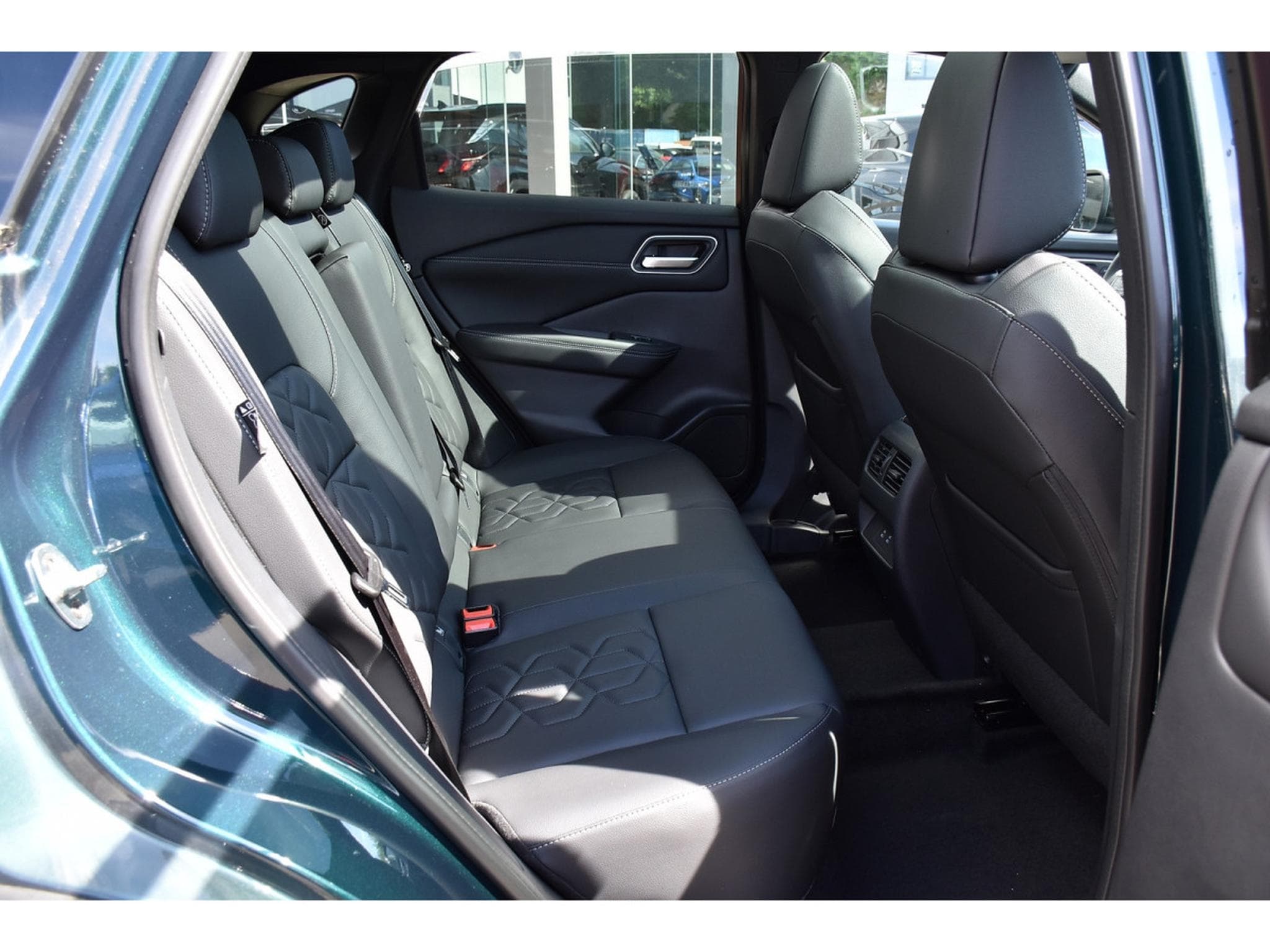 Nissan Qashqai 1.3 DIG-T MHEV Tekna Xtronic 4WD CUIR MEMO PANO CAM360 NEUF (2026) - Photo 8